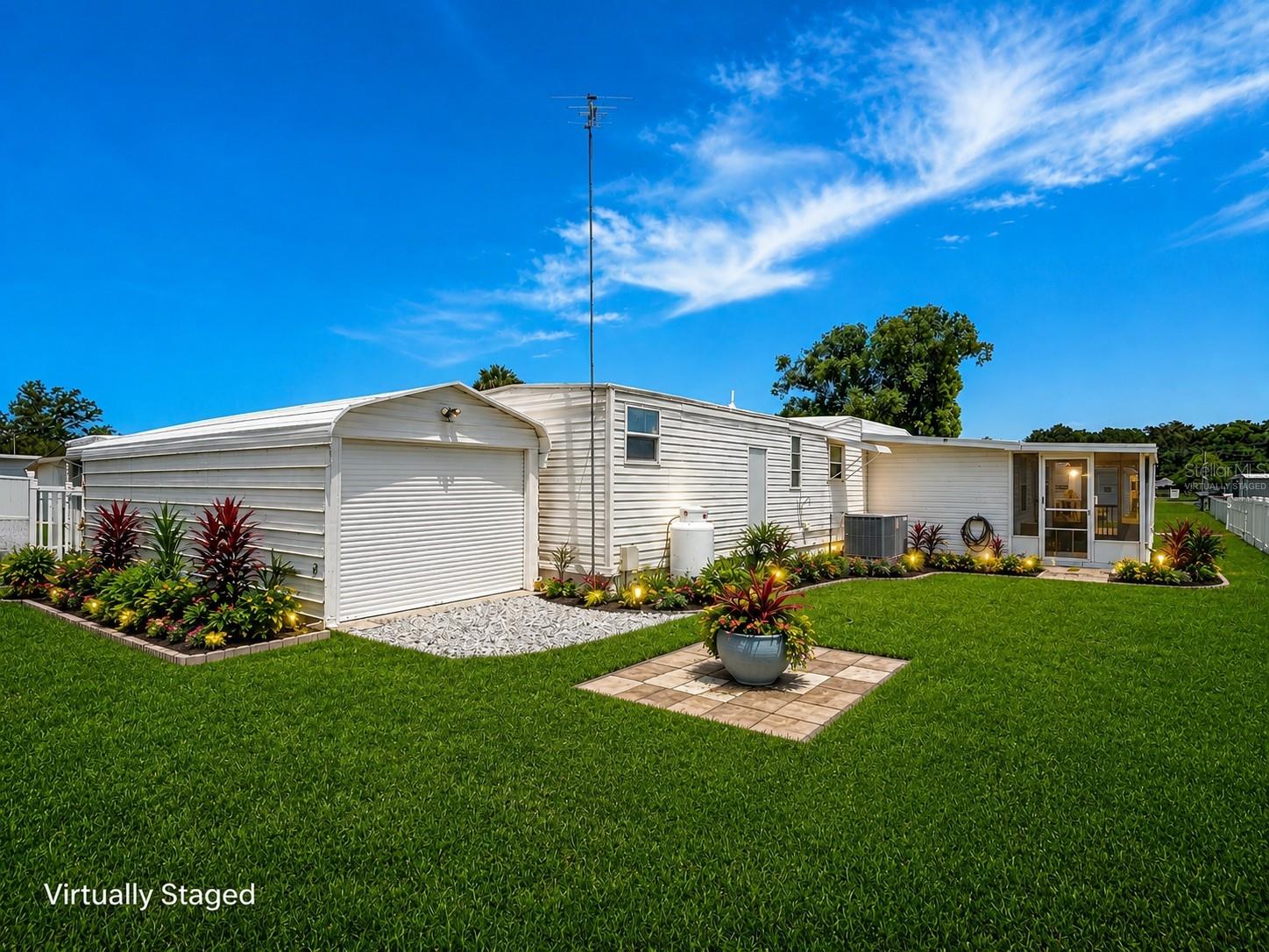 39032 OLA AVE — photo 32