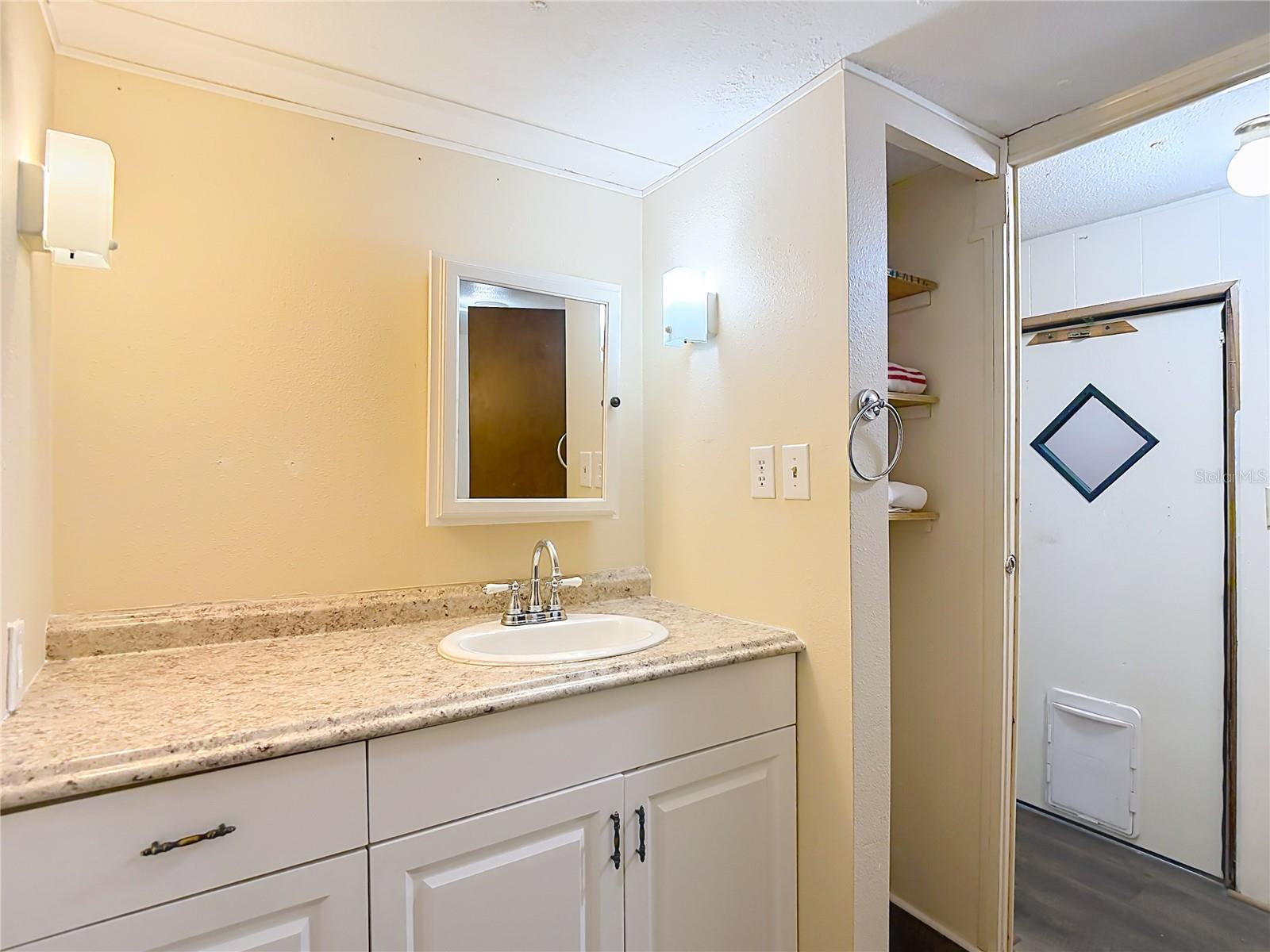 39032 OLA AVE — photo 18