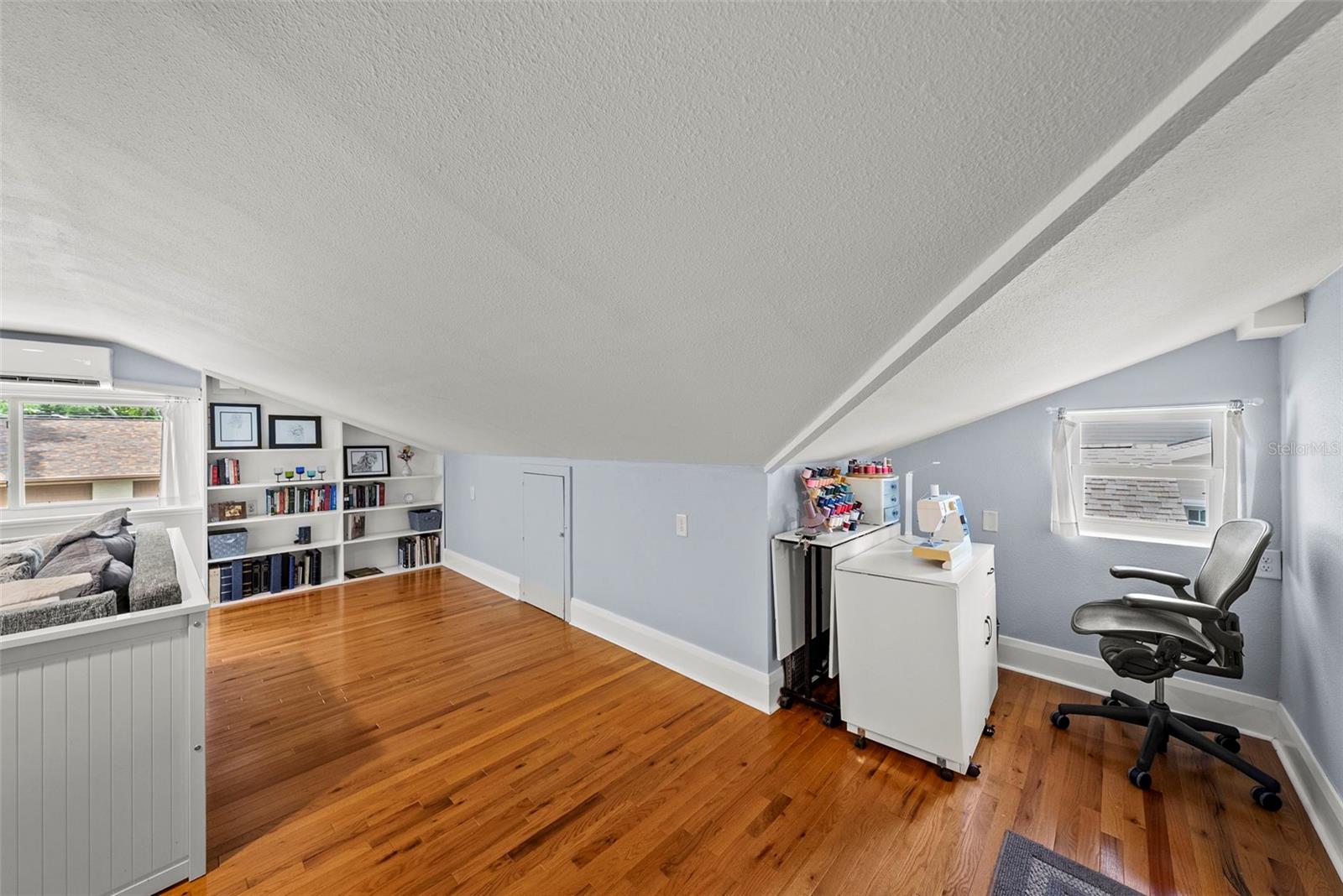 2915 W ANGELES ST — photo 32