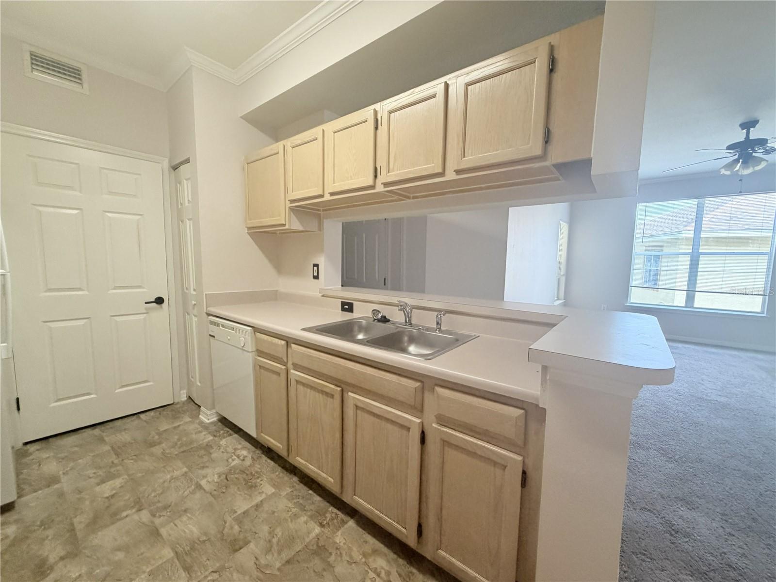 5616 PINNACLE HEIGHTS CIR #308 — photo 10