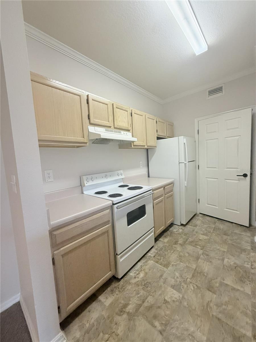 5616 PINNACLE HEIGHTS CIR #308 — photo 9