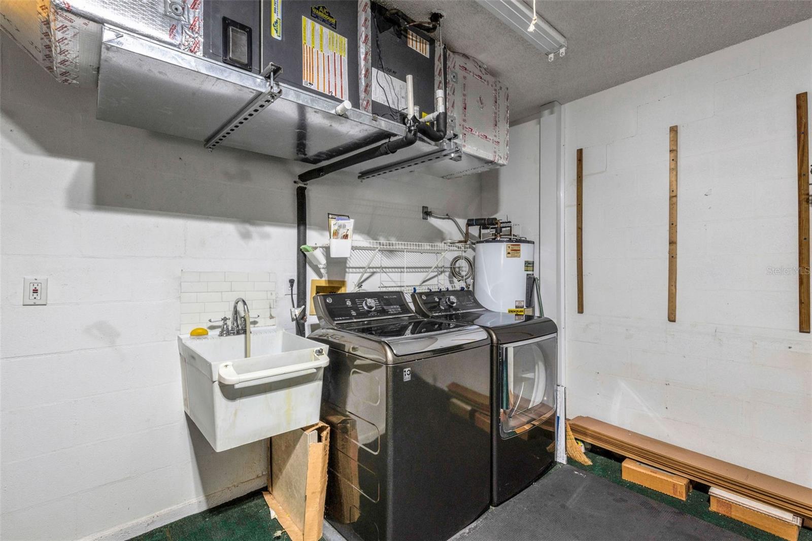 4430 FERN DR — photo 44