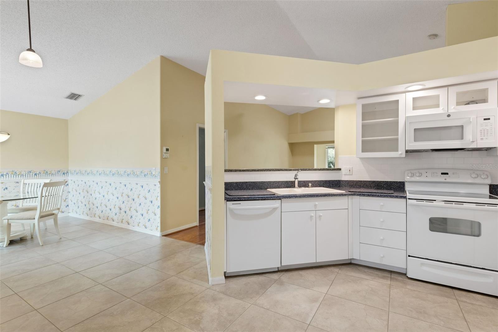 4430 FERN DR — photo 26