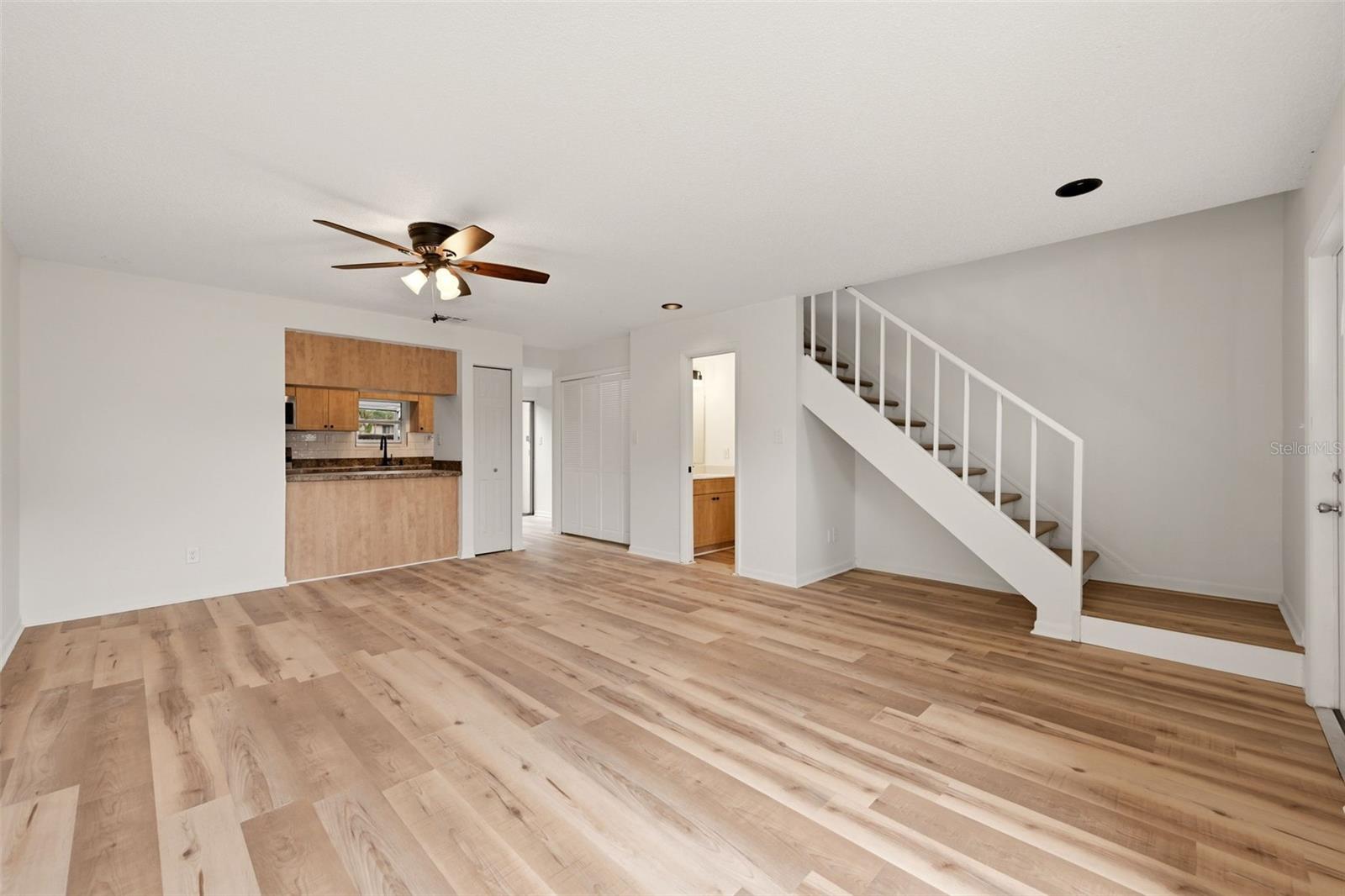 7906 TANGERINE DR — photo 4