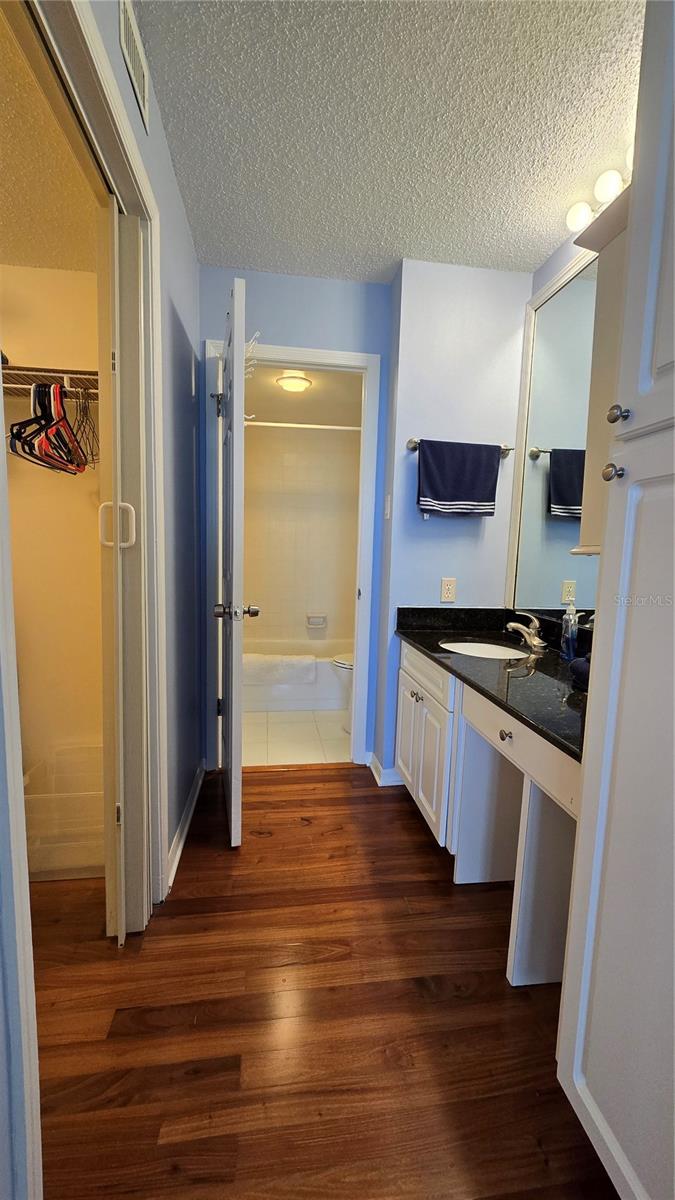 3211 W SWANN AVE #1005 — photo 9