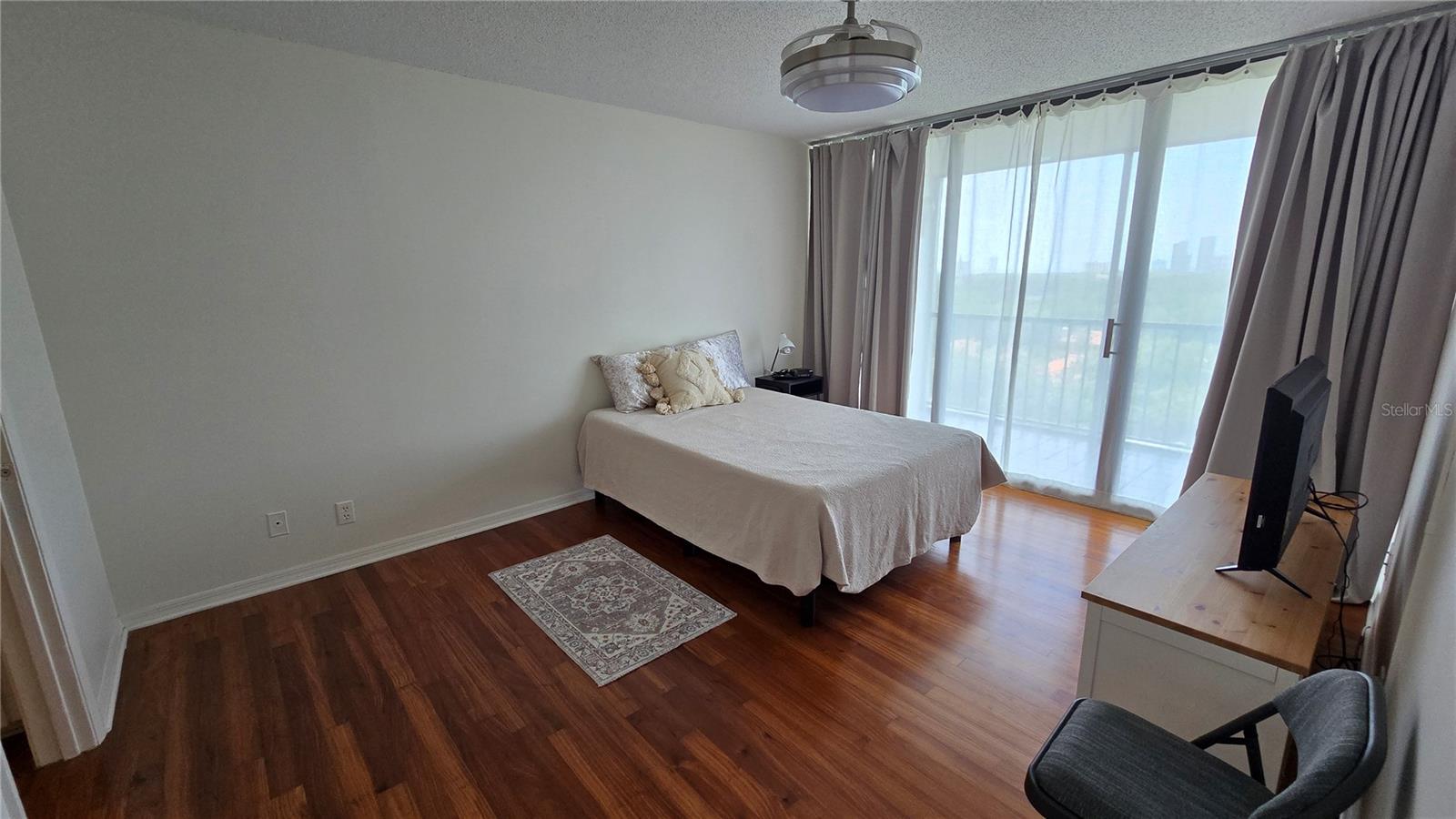 3211 W SWANN AVE #1005 — photo 8