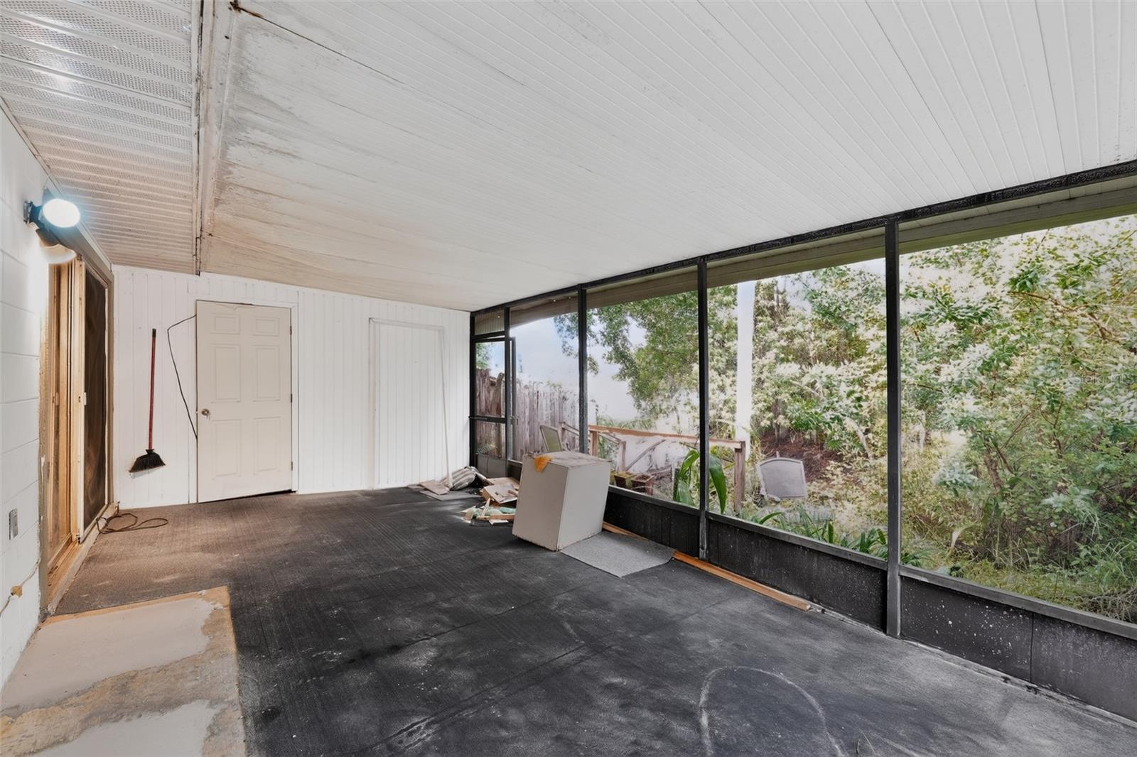 3205 LAUREL DALE DR — photo 33