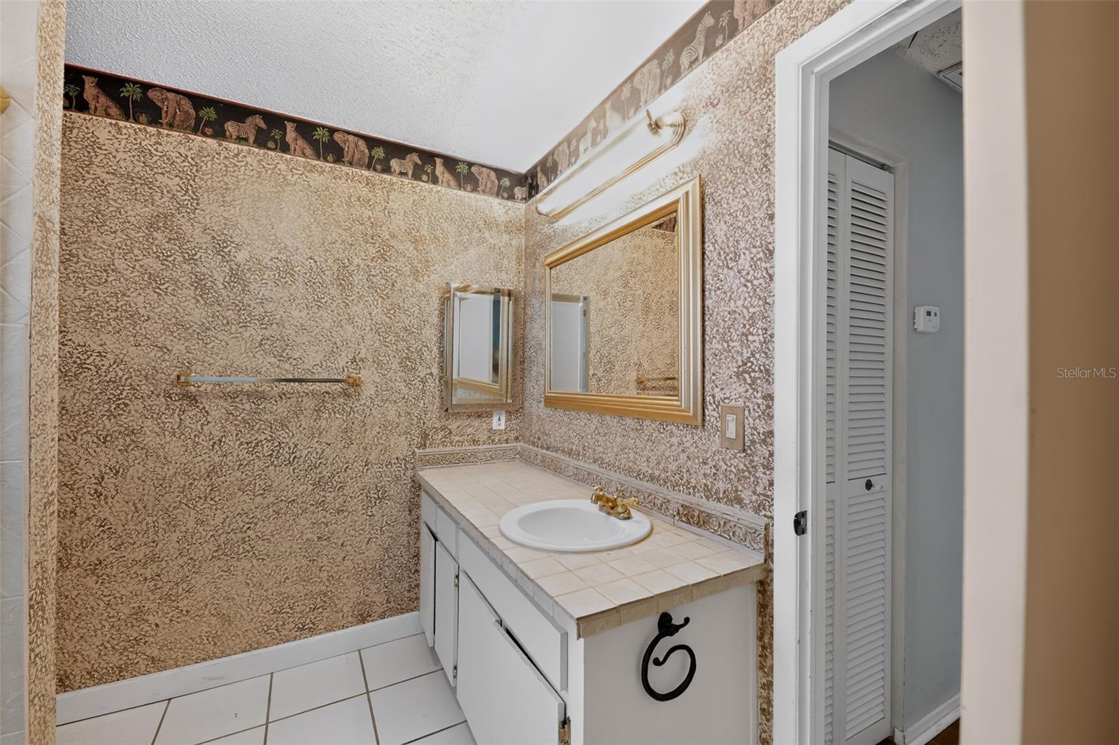 3205 LAUREL DALE DR — photo 27