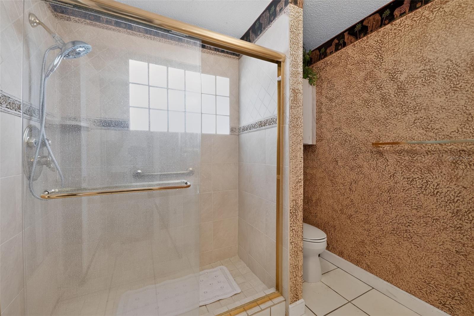 3205 LAUREL DALE DR — photo 28