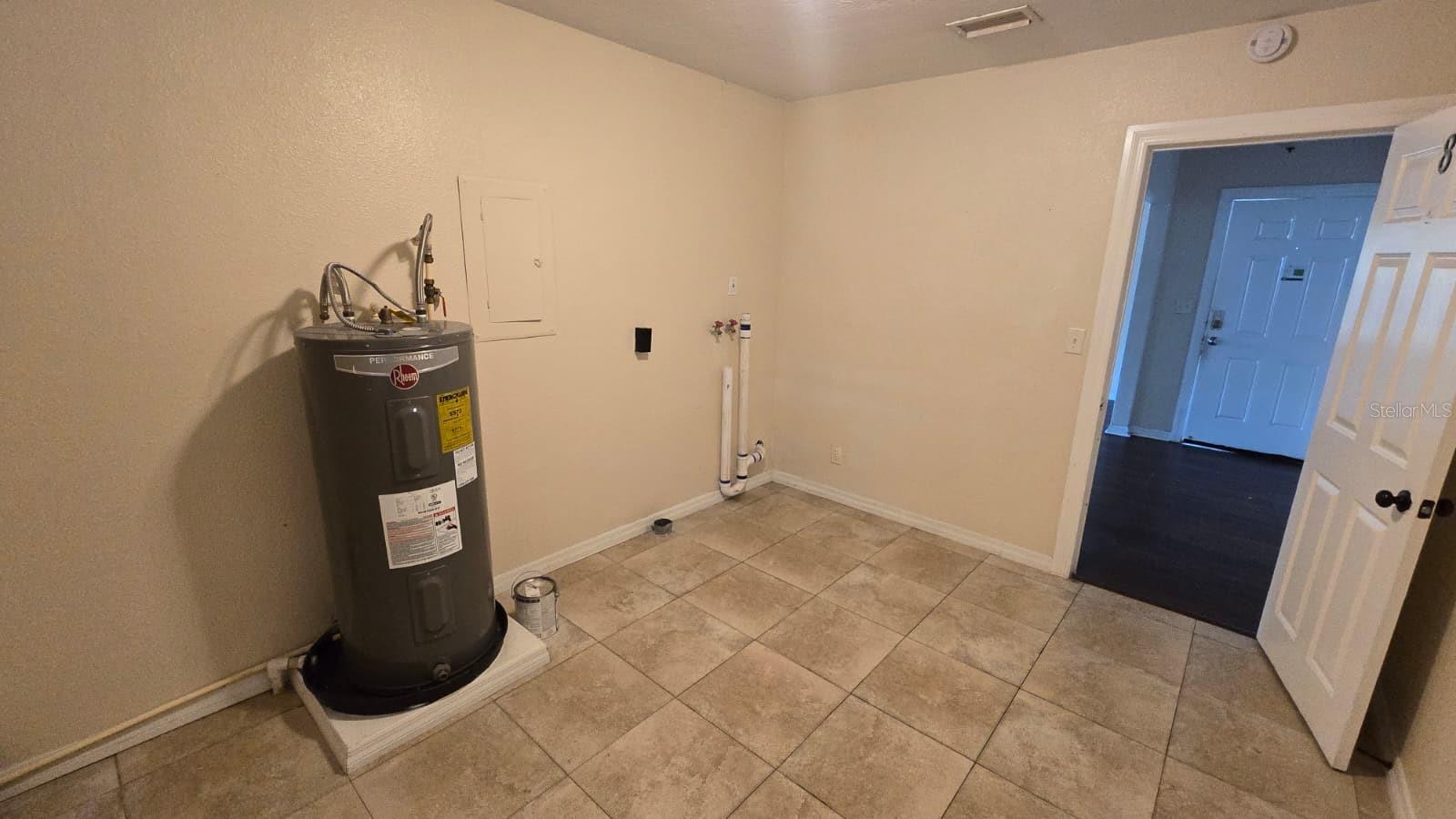 14857 SUNSET ST — photo 12