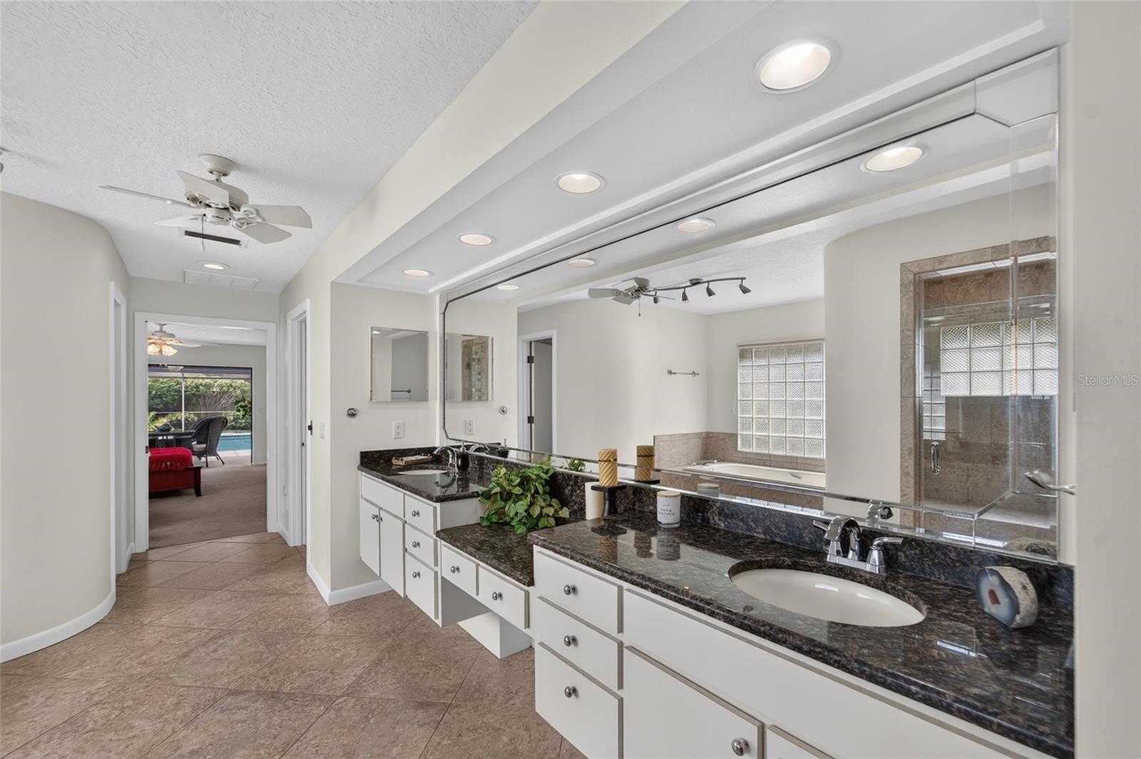 14015 SHADY SHORES DR — photo 22
