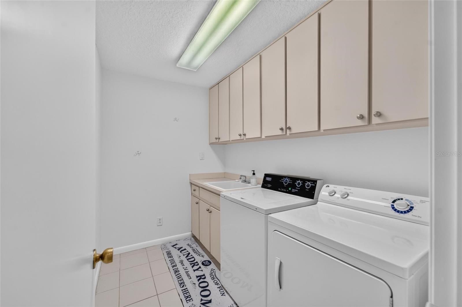 14015 SHADY SHORES DR — photo 32