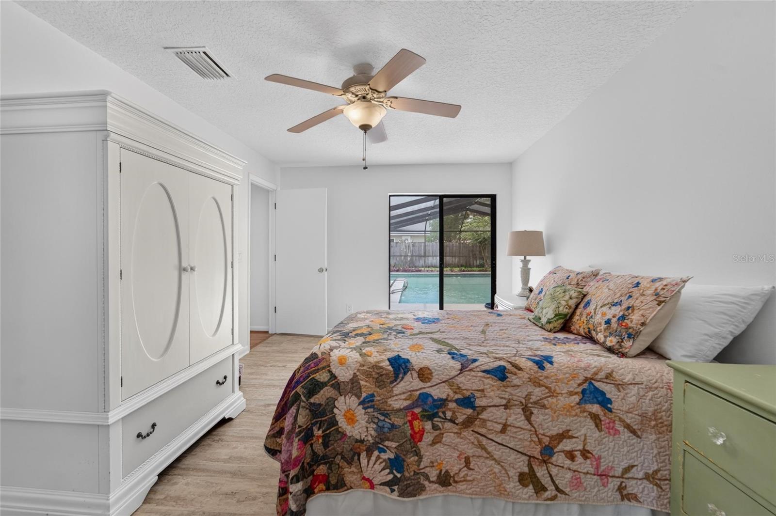 14015 SHADY SHORES DR — photo 25