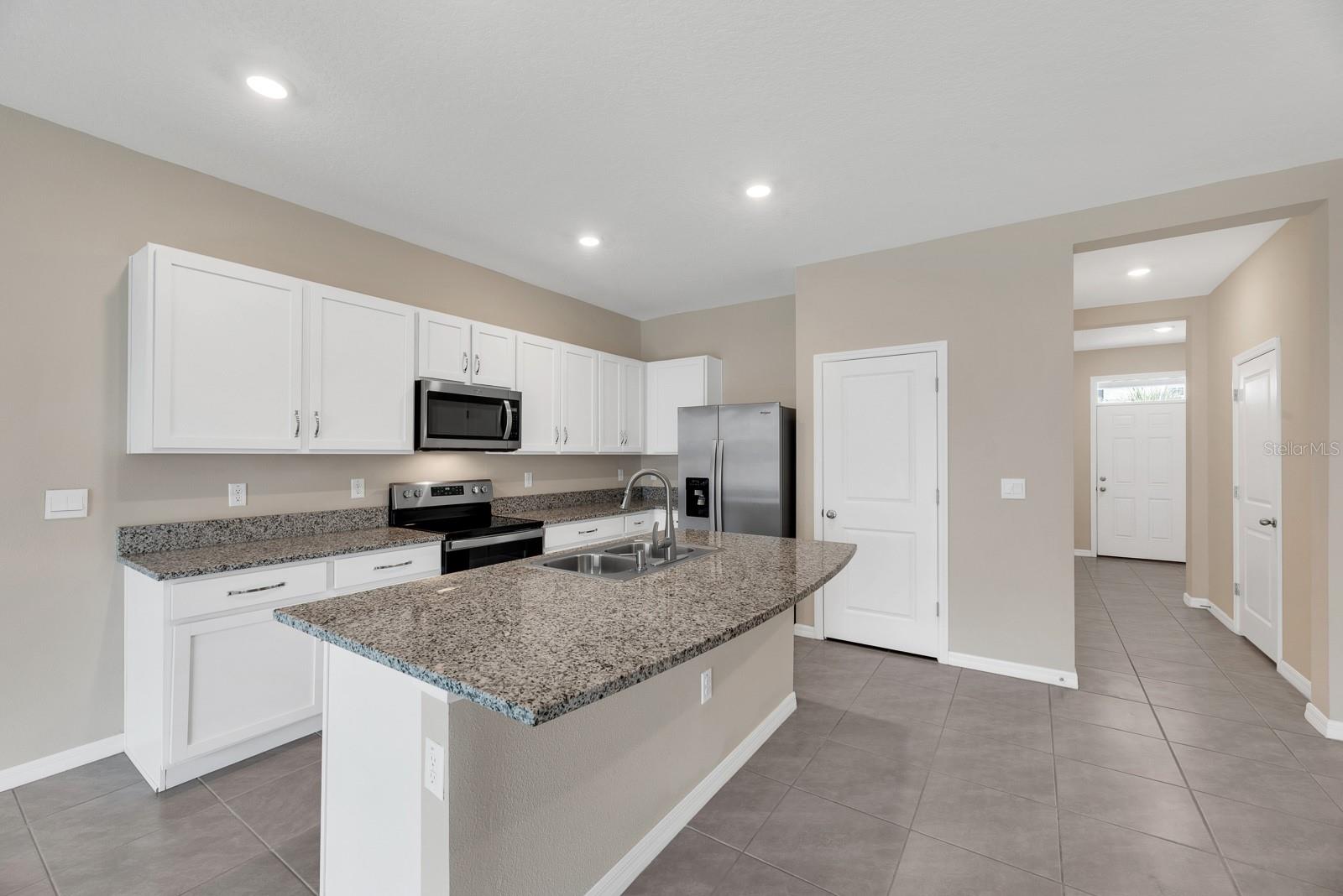 3507 MARIGOLD PATCH CT — photo 2
