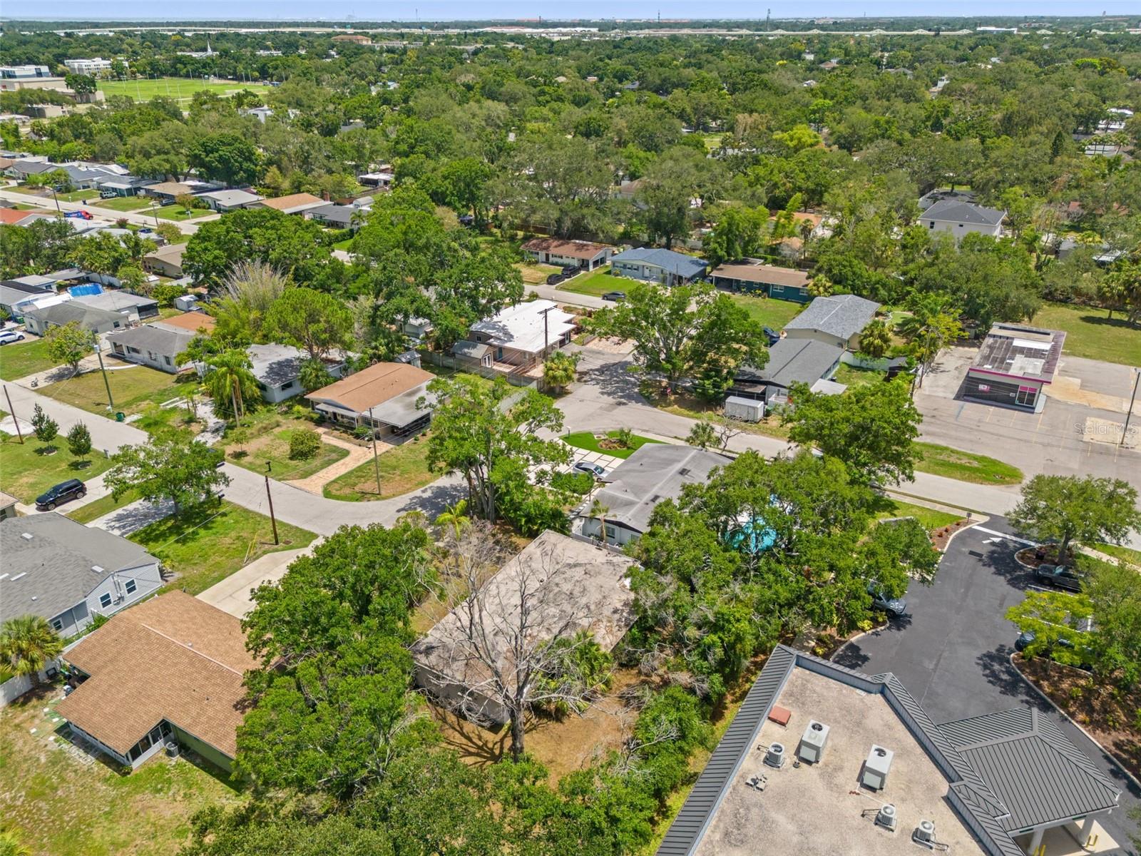 4635 W BAY VILLA AVE — photo 15