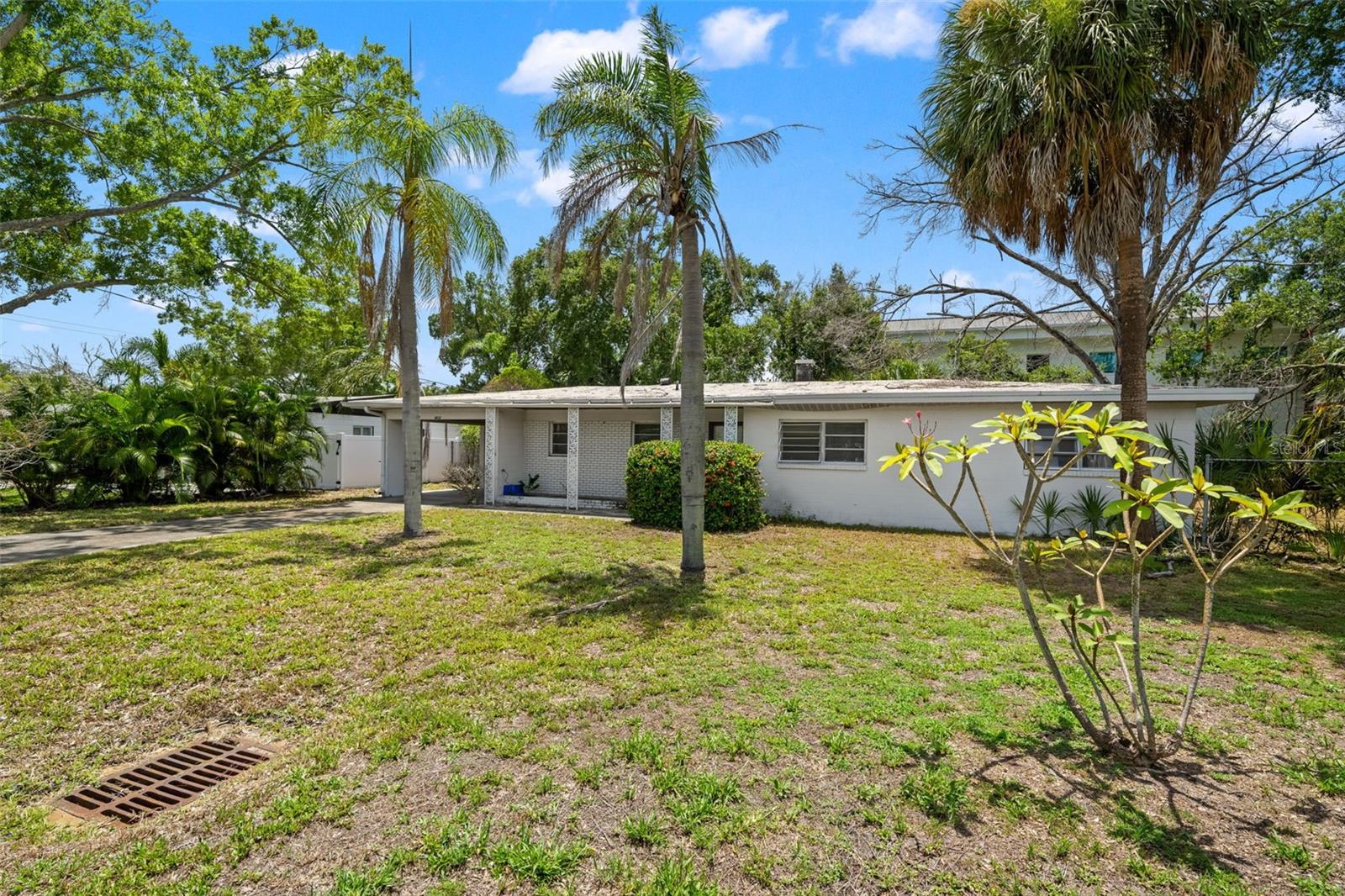 4635 W BAY VILLA AVE — photo 4