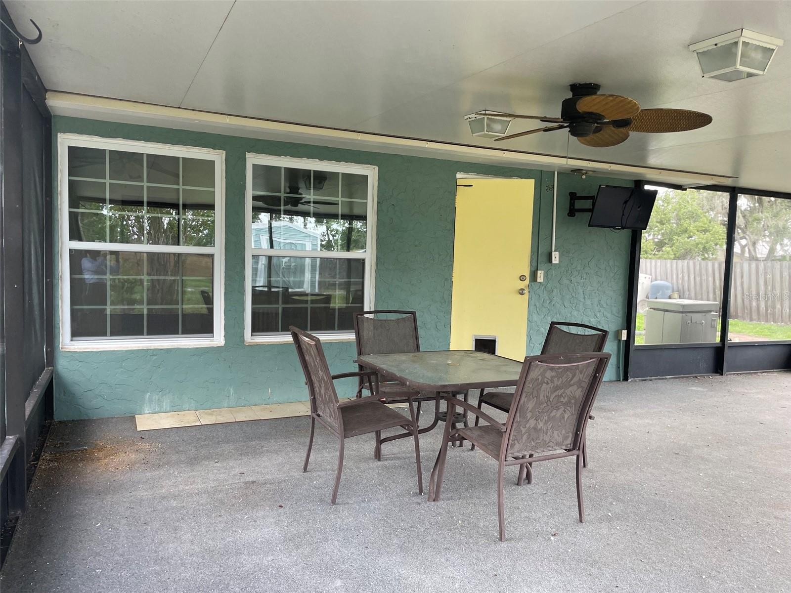 1601 STEPHENS RD — photo 11