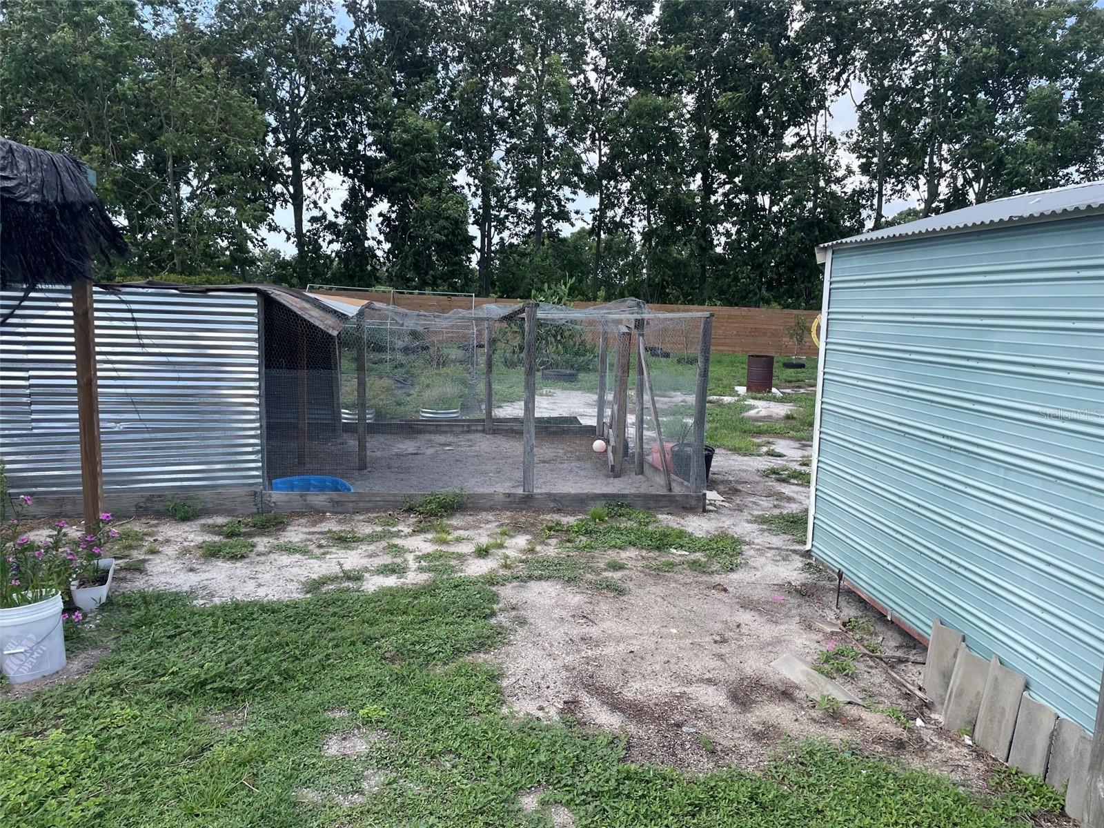 1601 STEPHENS RD — photo 16
