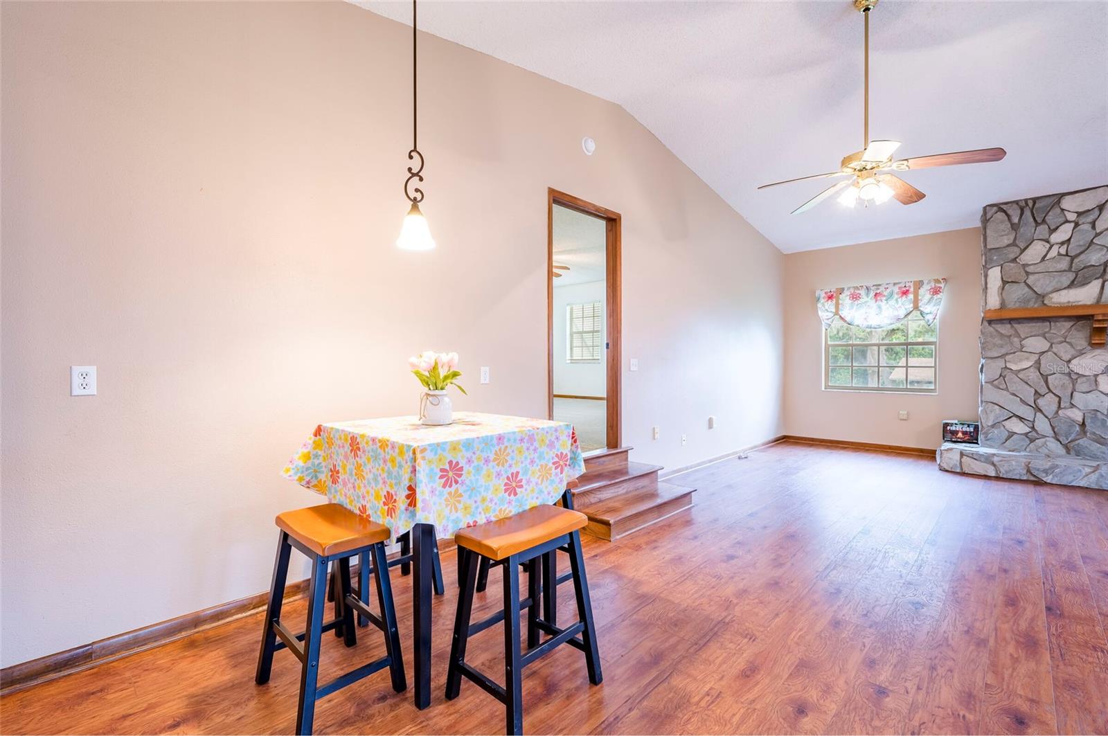 12055 MURRAY AVE — photo 28