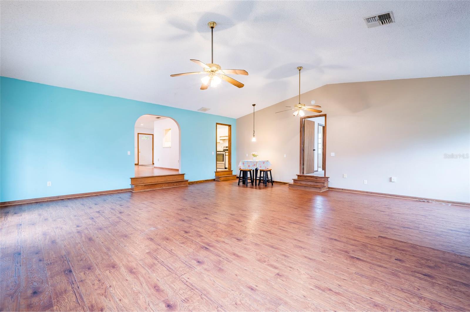 12055 MURRAY AVE — photo 27