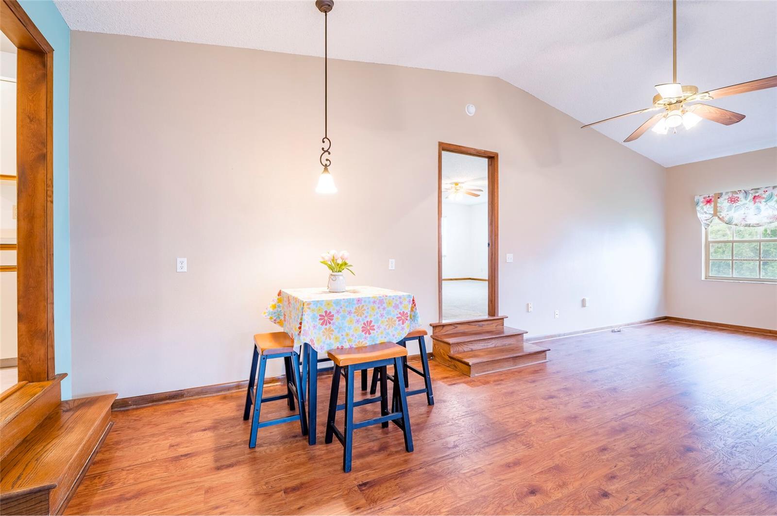 12055 MURRAY AVE — photo 29