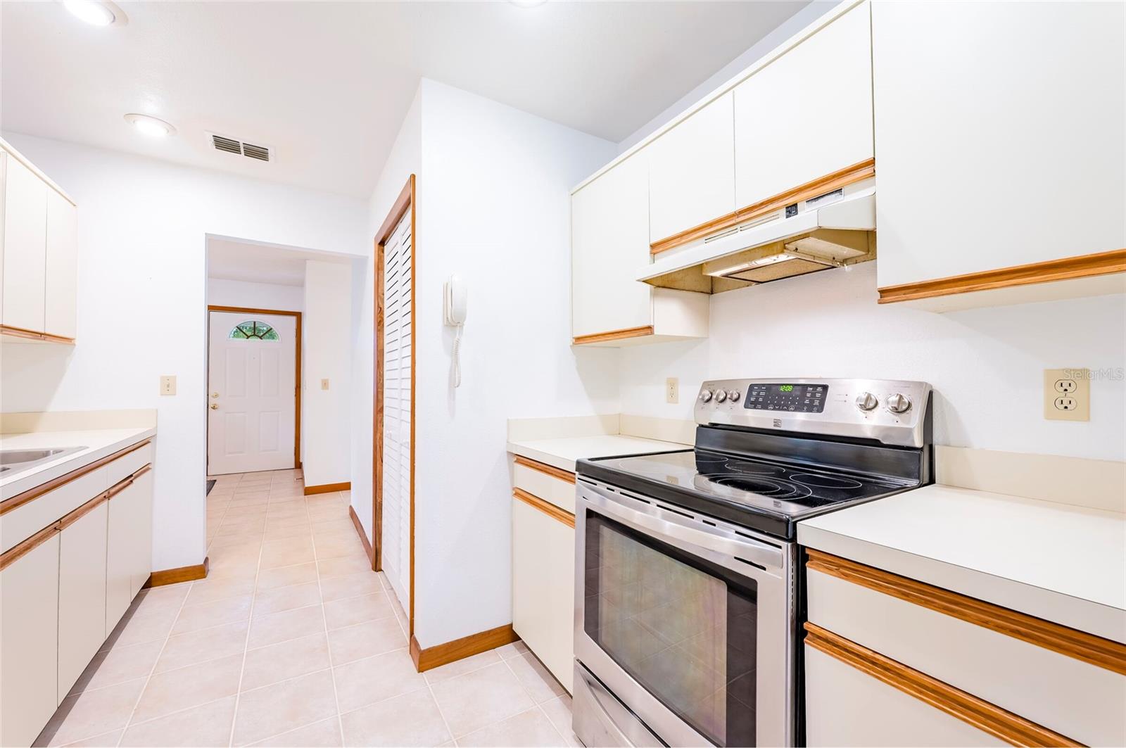 12055 MURRAY AVE — photo 31