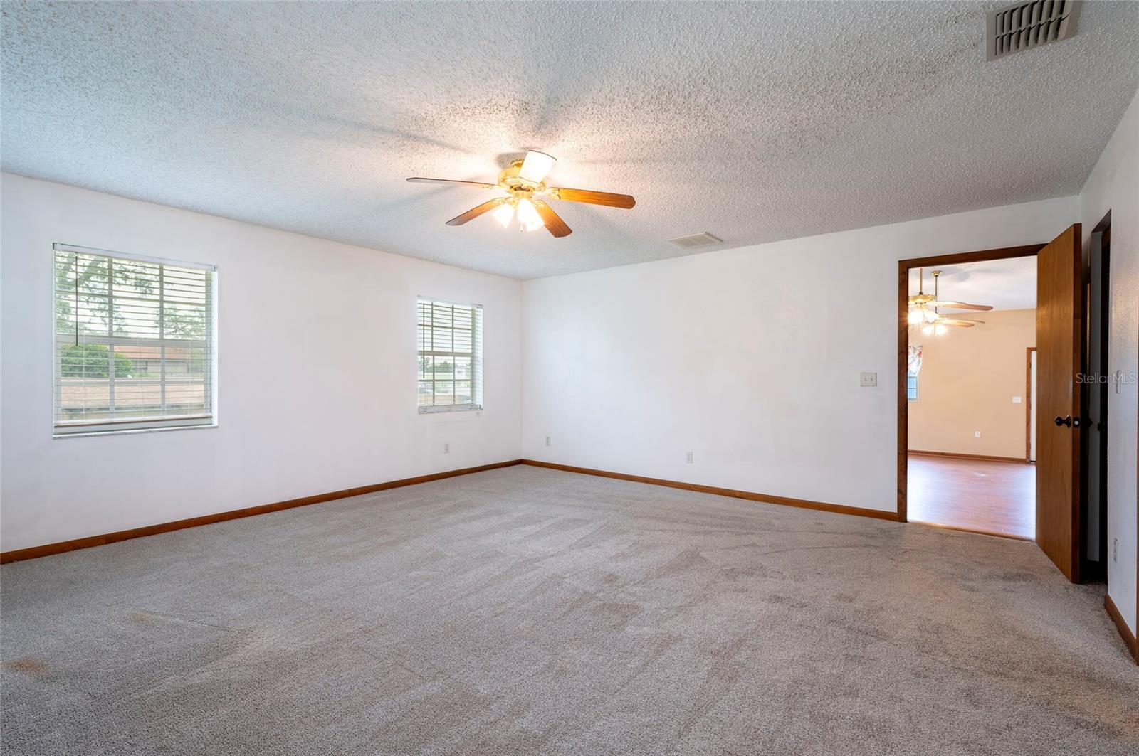 12055 MURRAY AVE — photo 21