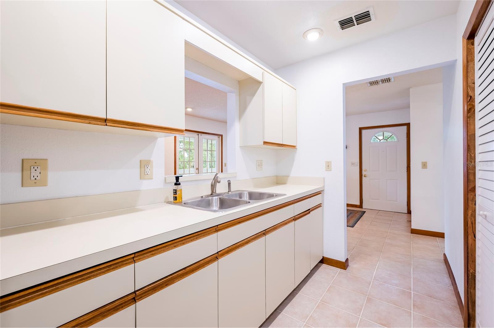 12055 MURRAY AVE — photo 30
