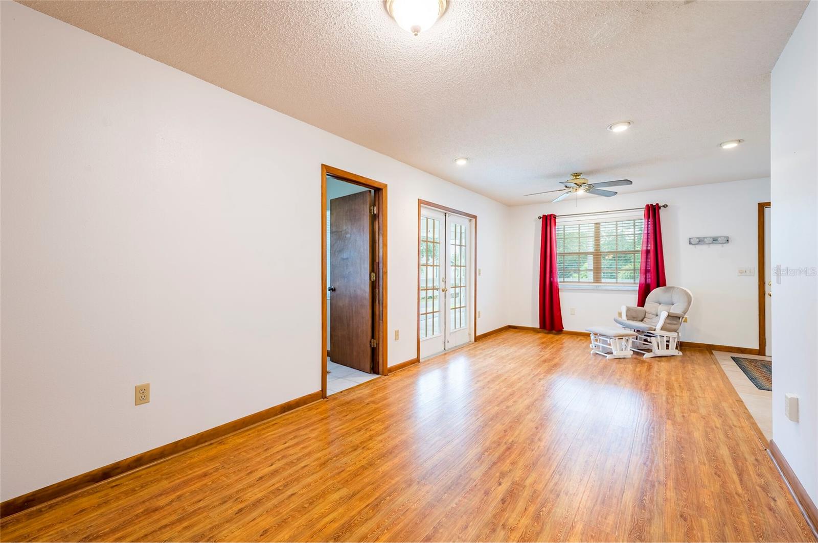 12055 MURRAY AVE — photo 36