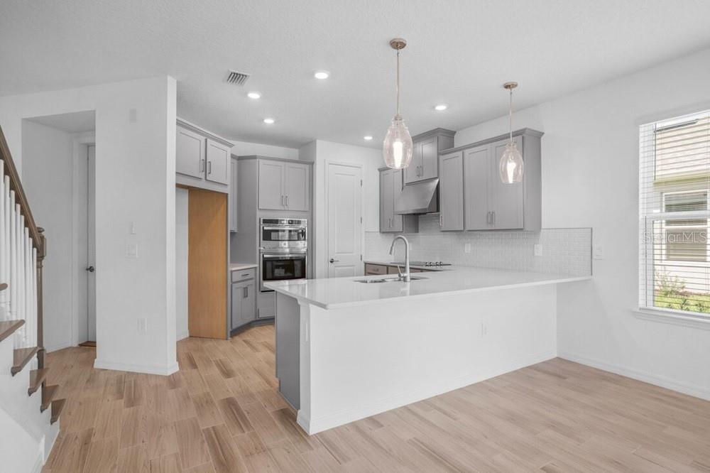 735 STEEL DR — photo 2
