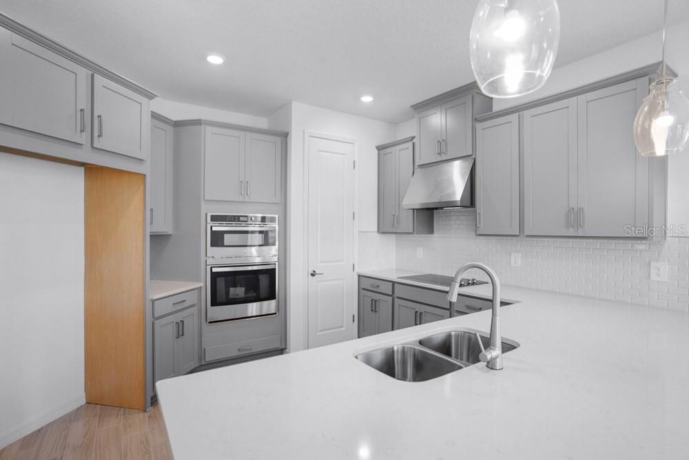 735 STEEL DR — photo 8