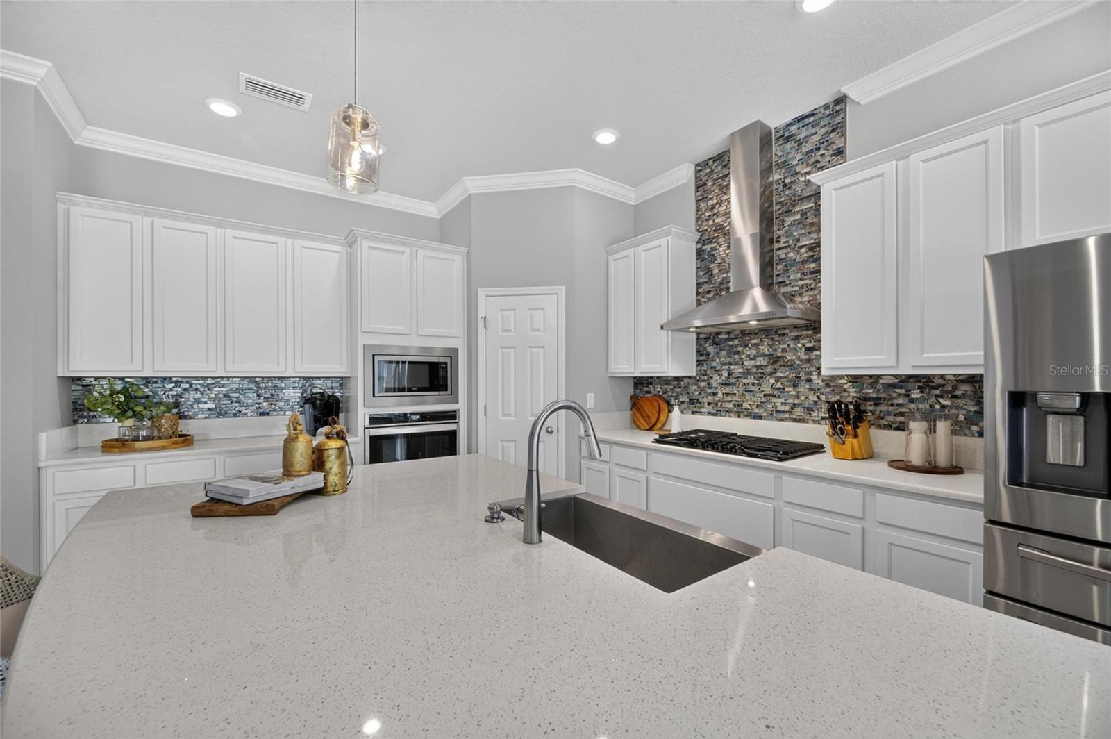 7322 PARADISO DR — photo 27