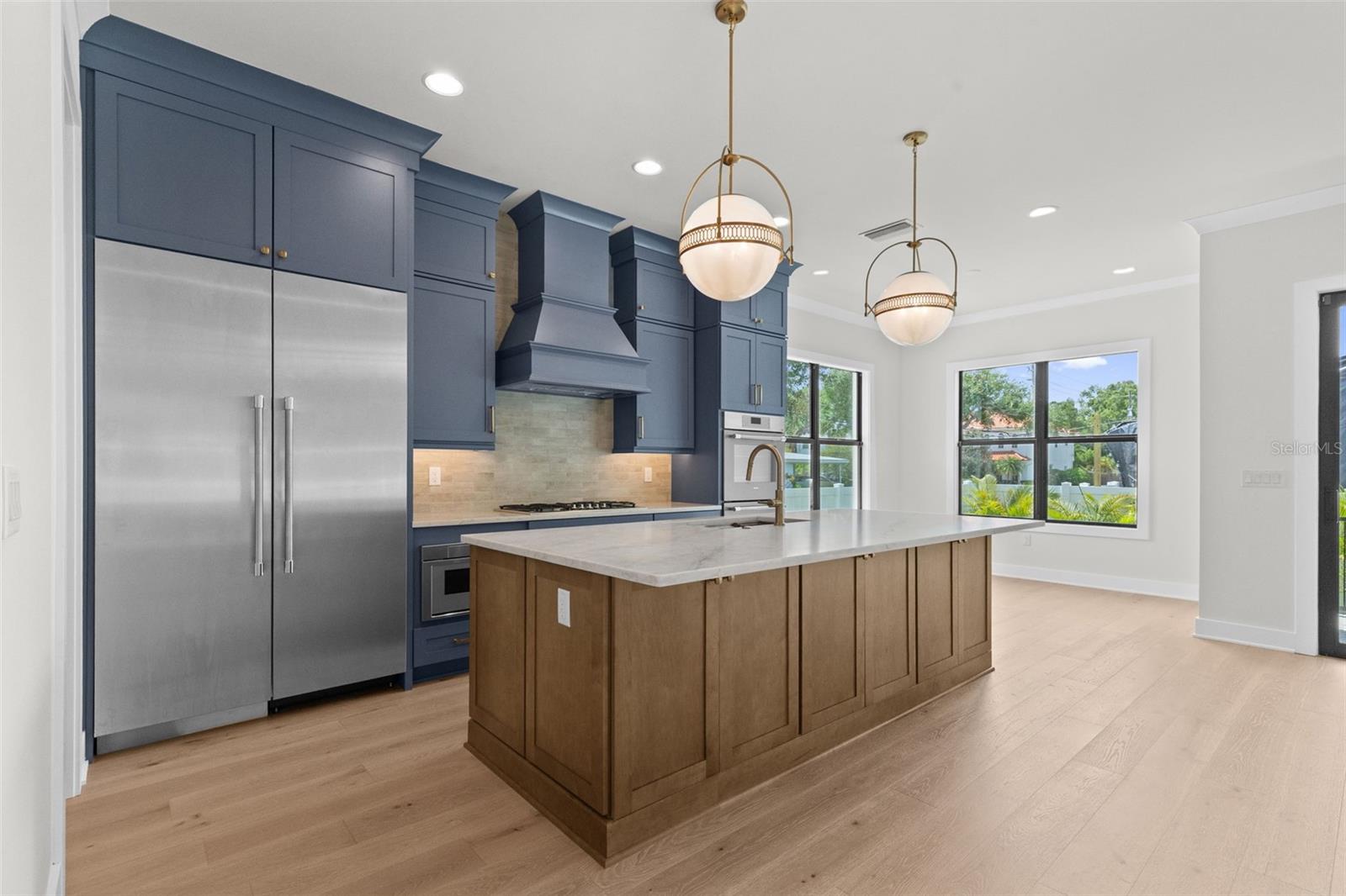 4302 W OBISPO ST — photo 4