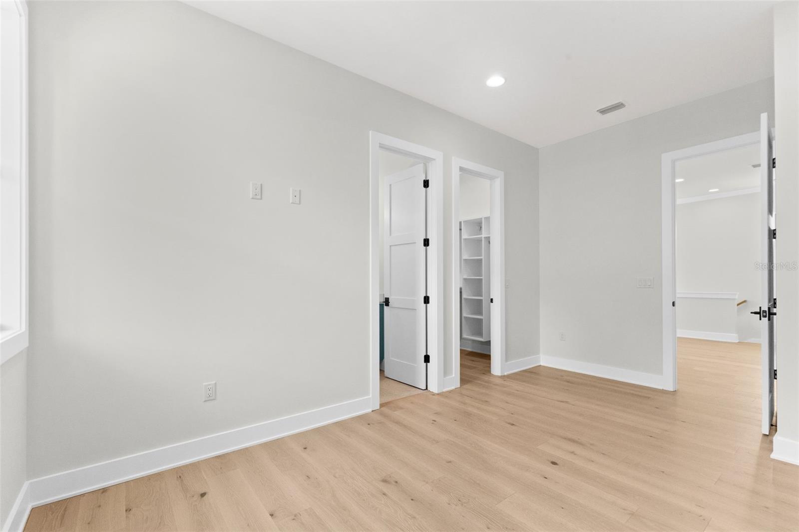 4302 W OBISPO ST — photo 28