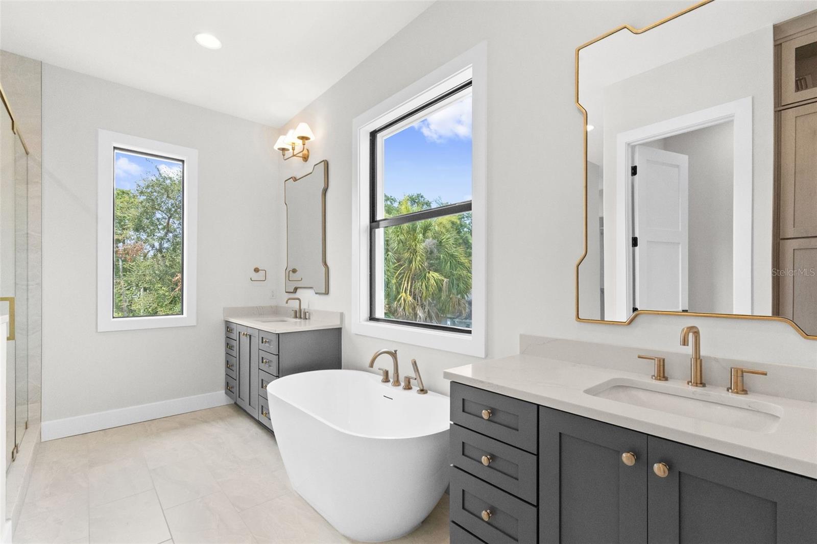 4302 W OBISPO ST — photo 42
