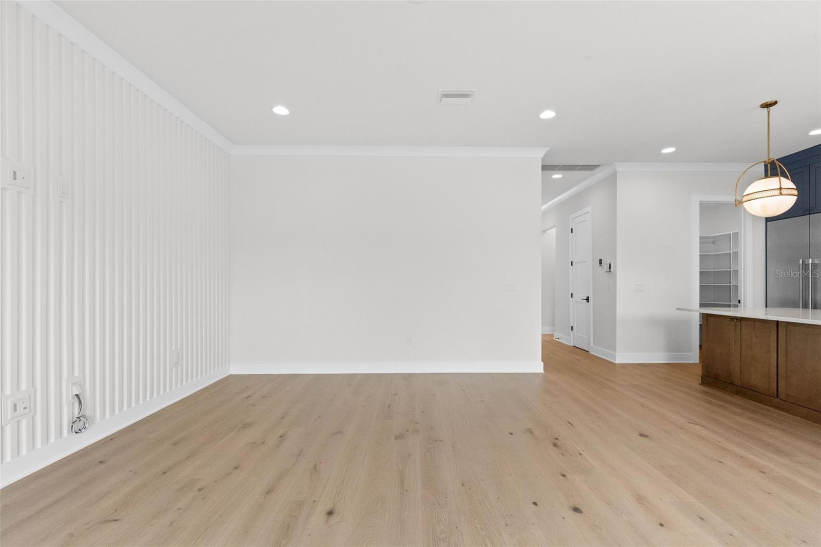 4302 W OBISPO ST — photo 15