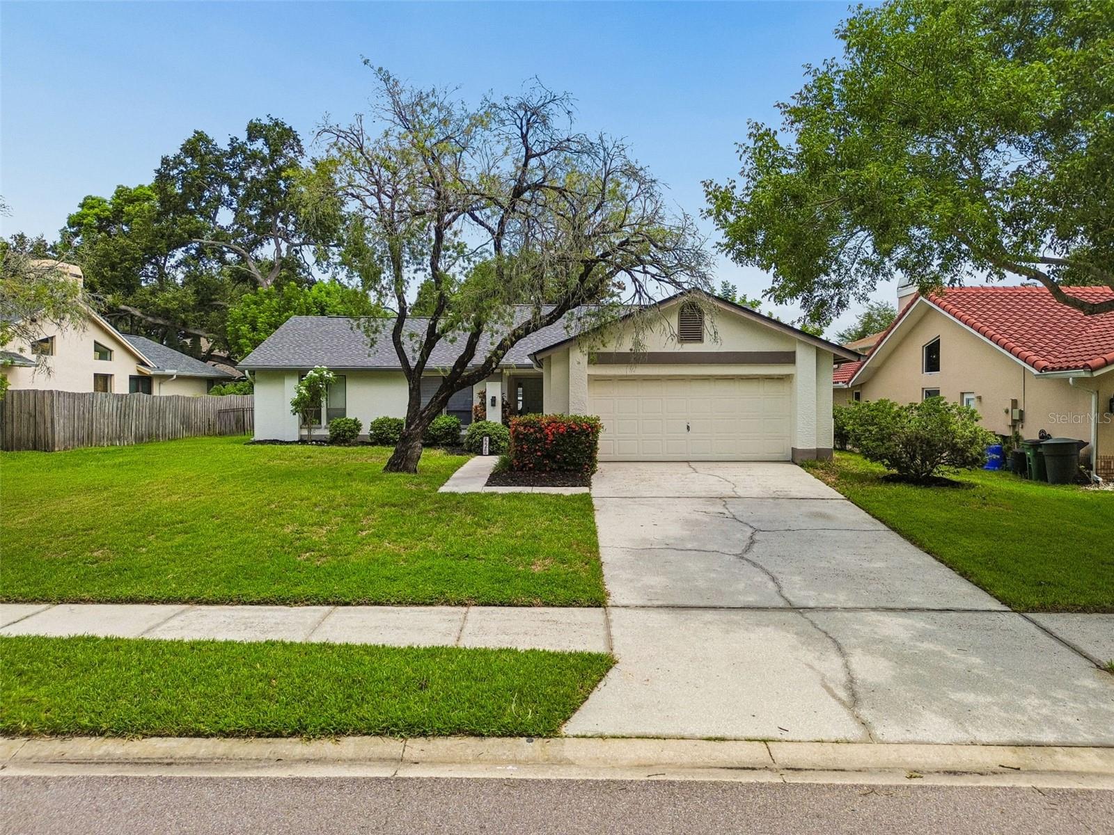 525 WALKER RD — photo 43