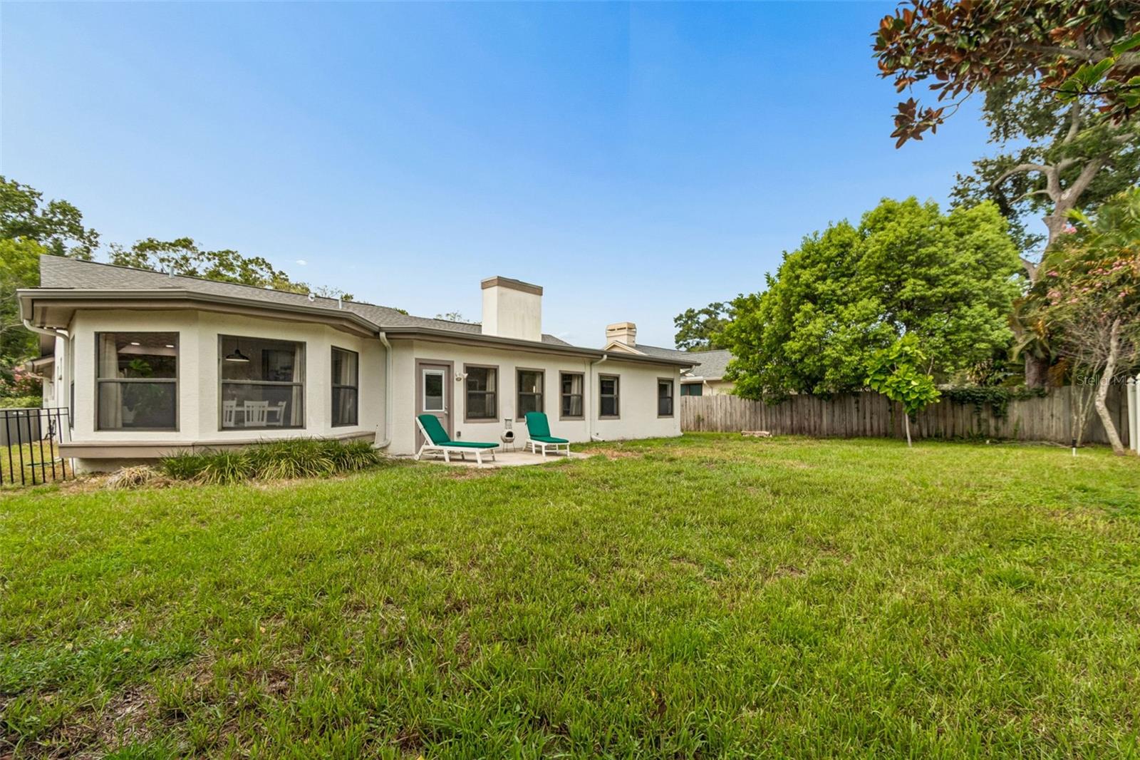 525 WALKER RD — photo 35