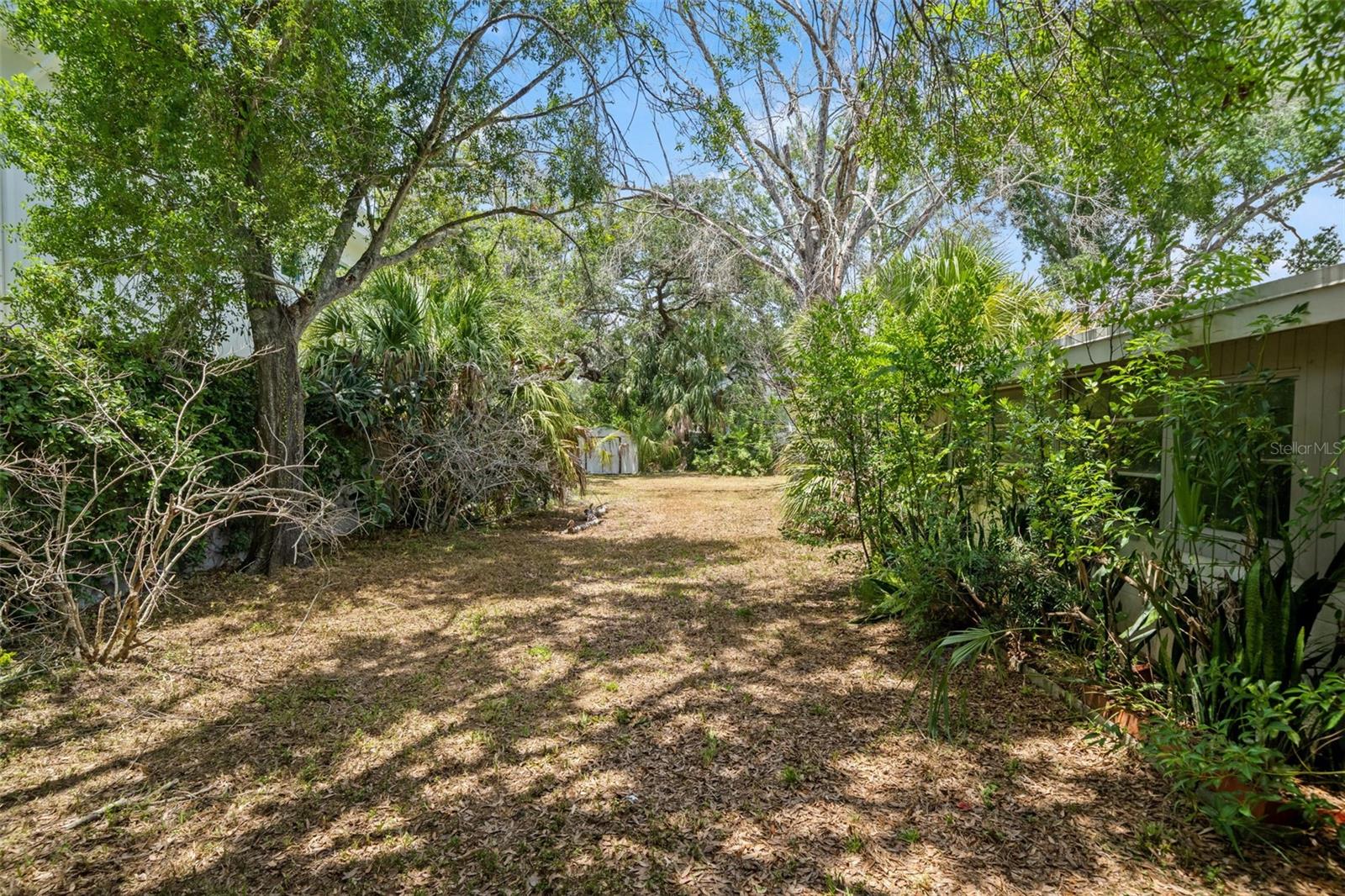 4635 W BAY VILLA AVE — photo 8