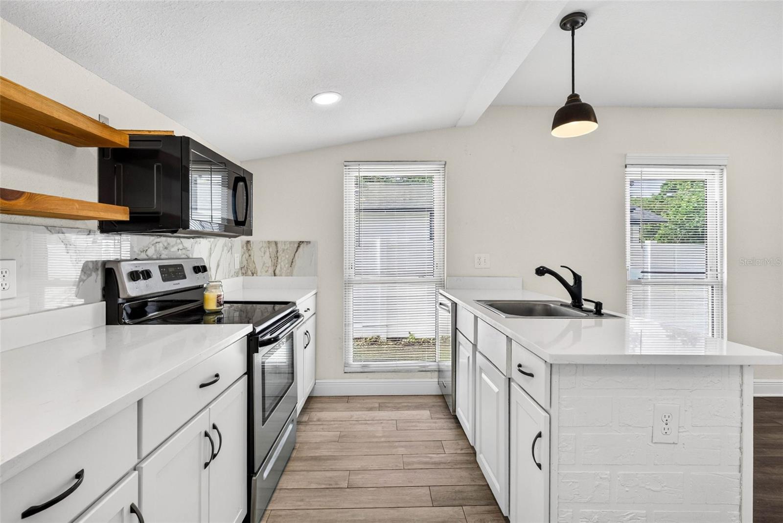 14352 LAWRENCE ST — photo 12
