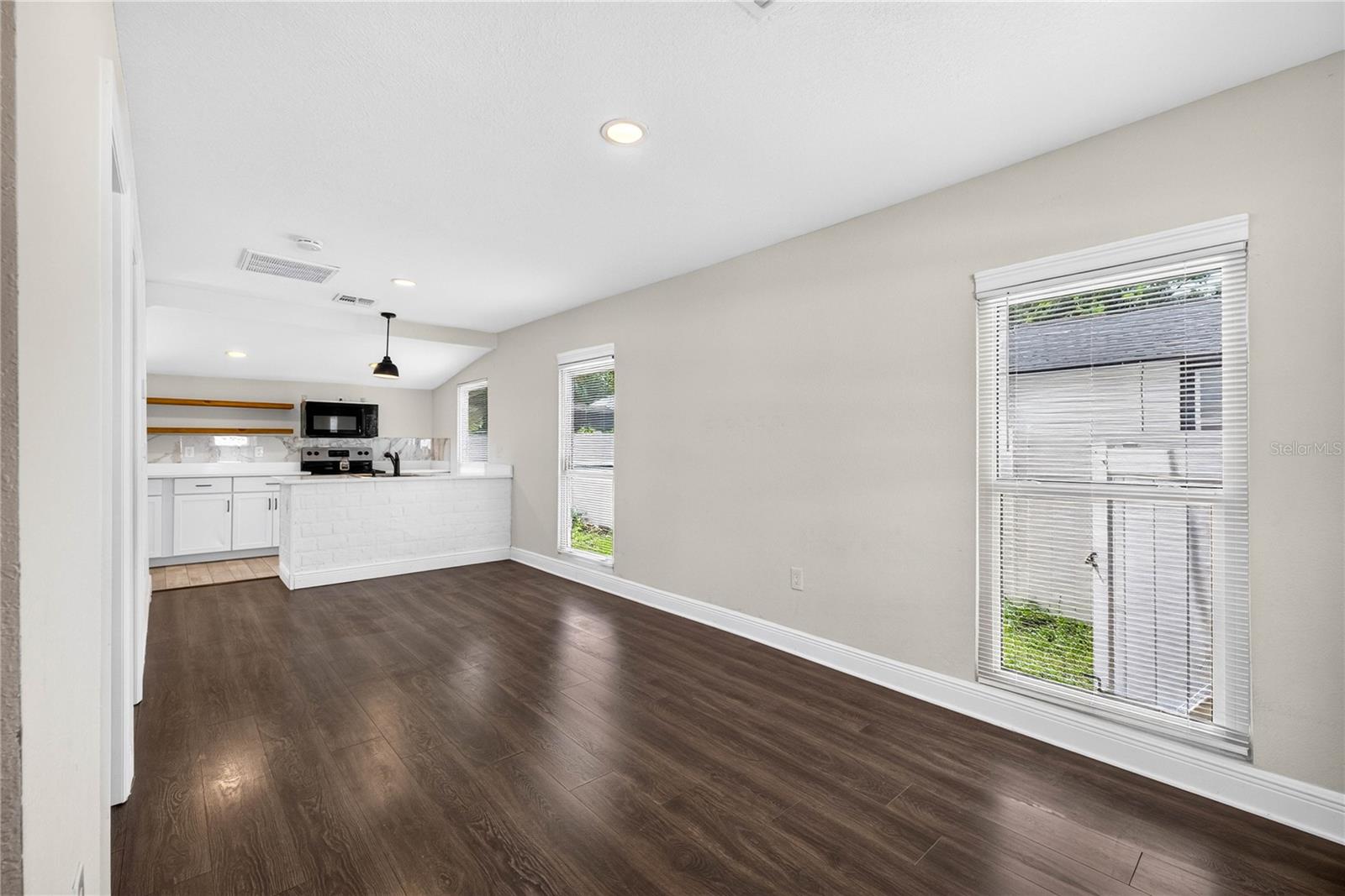 14352 LAWRENCE ST — photo 4