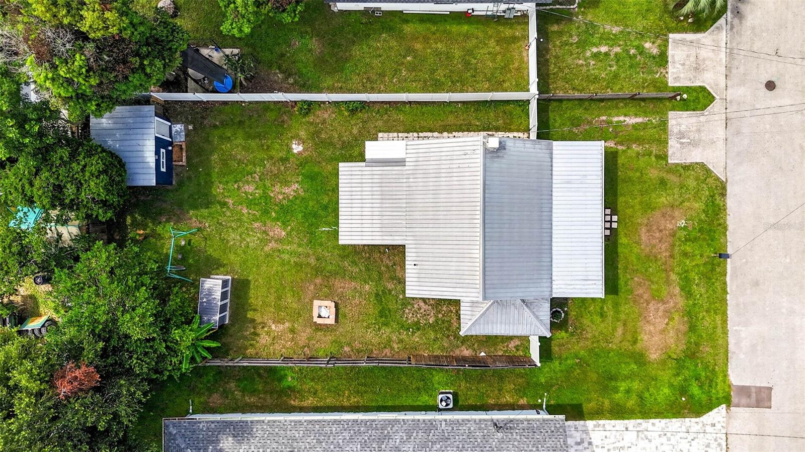 14352 LAWRENCE ST — photo 38