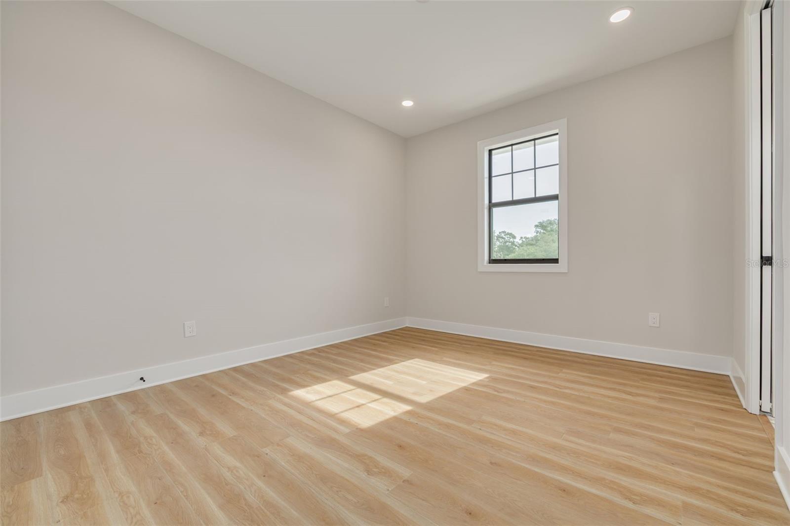5210 BAYSHORE BLVD #3 — photo 22