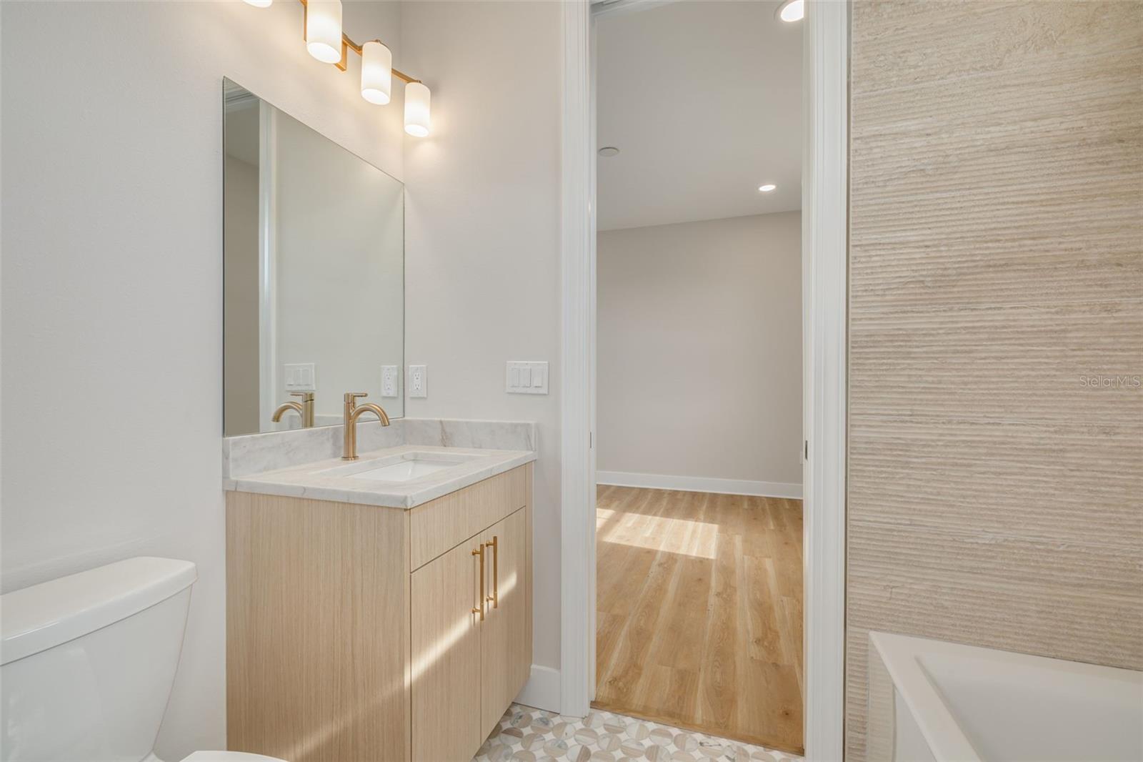 5210 BAYSHORE BLVD #3 — photo 25