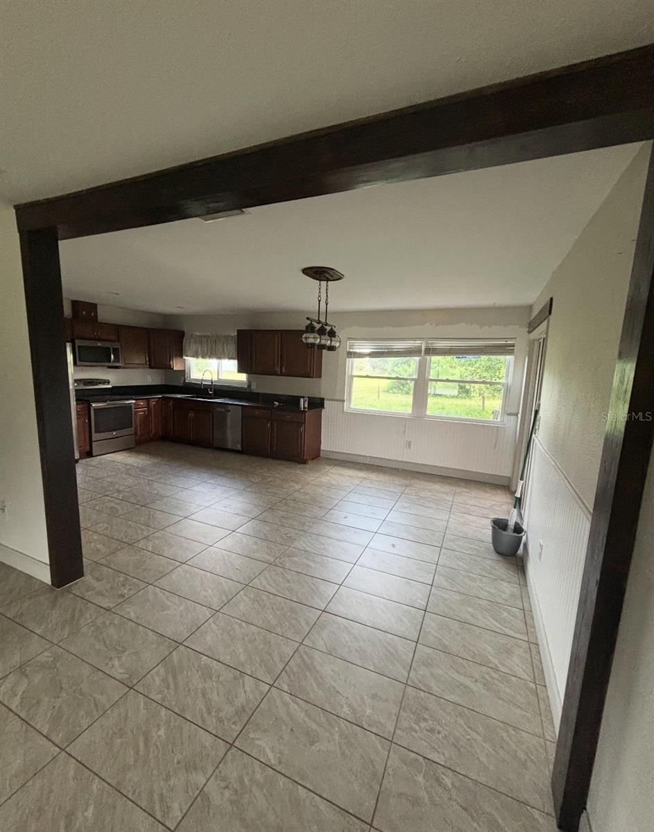 6735 APPOMATTOX DR — photo 3