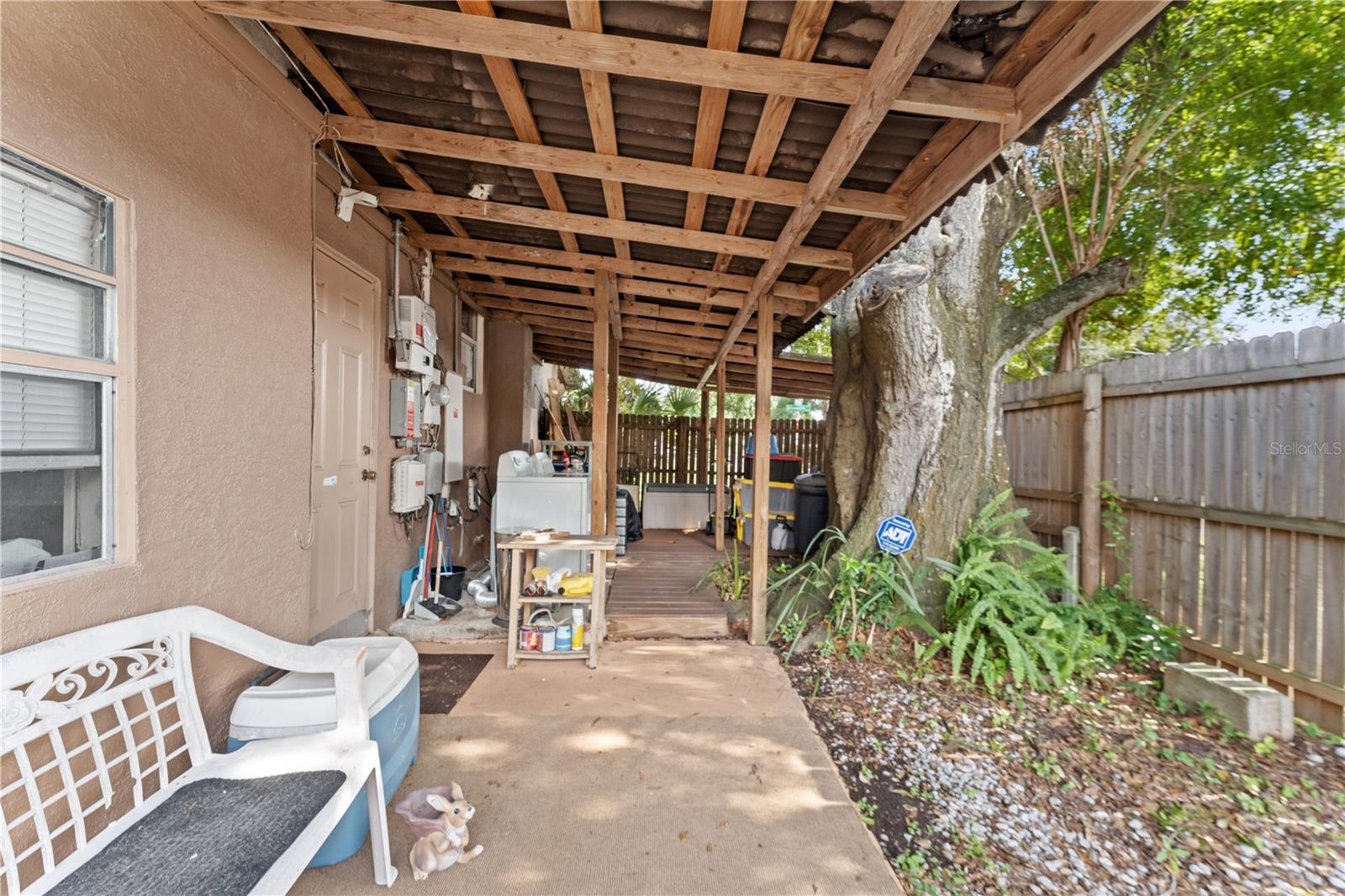 2615 W COMANCHE AVE — photo 8