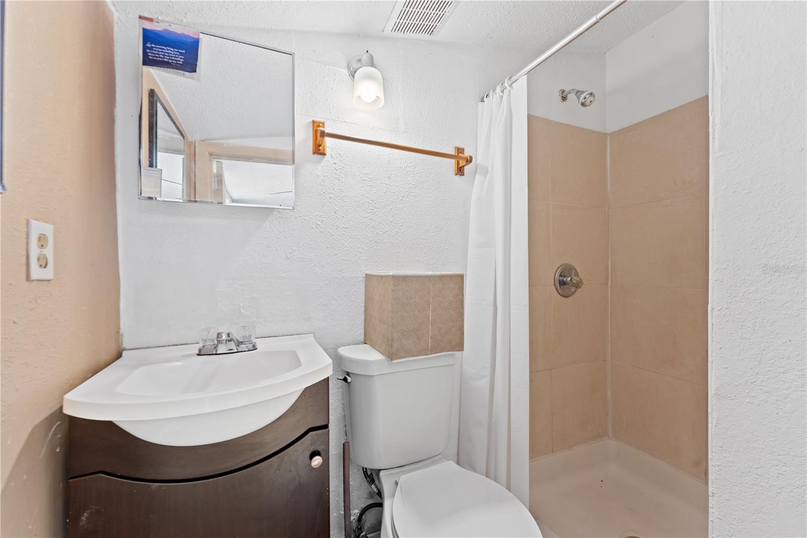2615 W COMANCHE AVE — photo 35