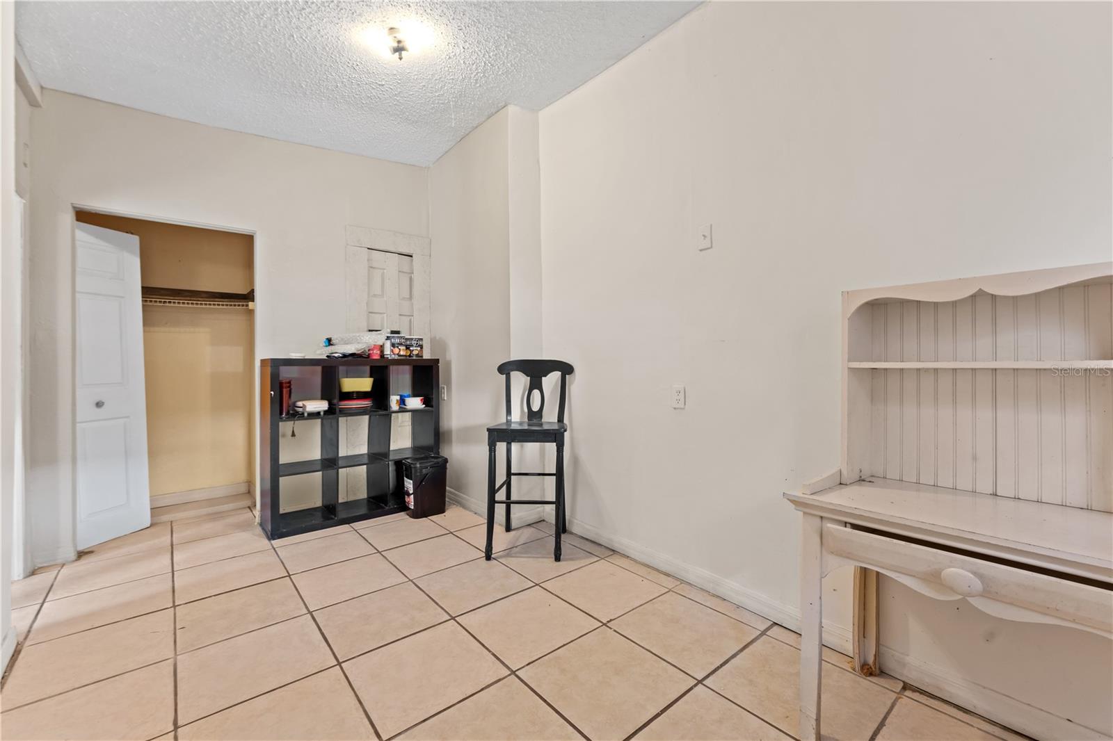 2615 W COMANCHE AVE — photo 34