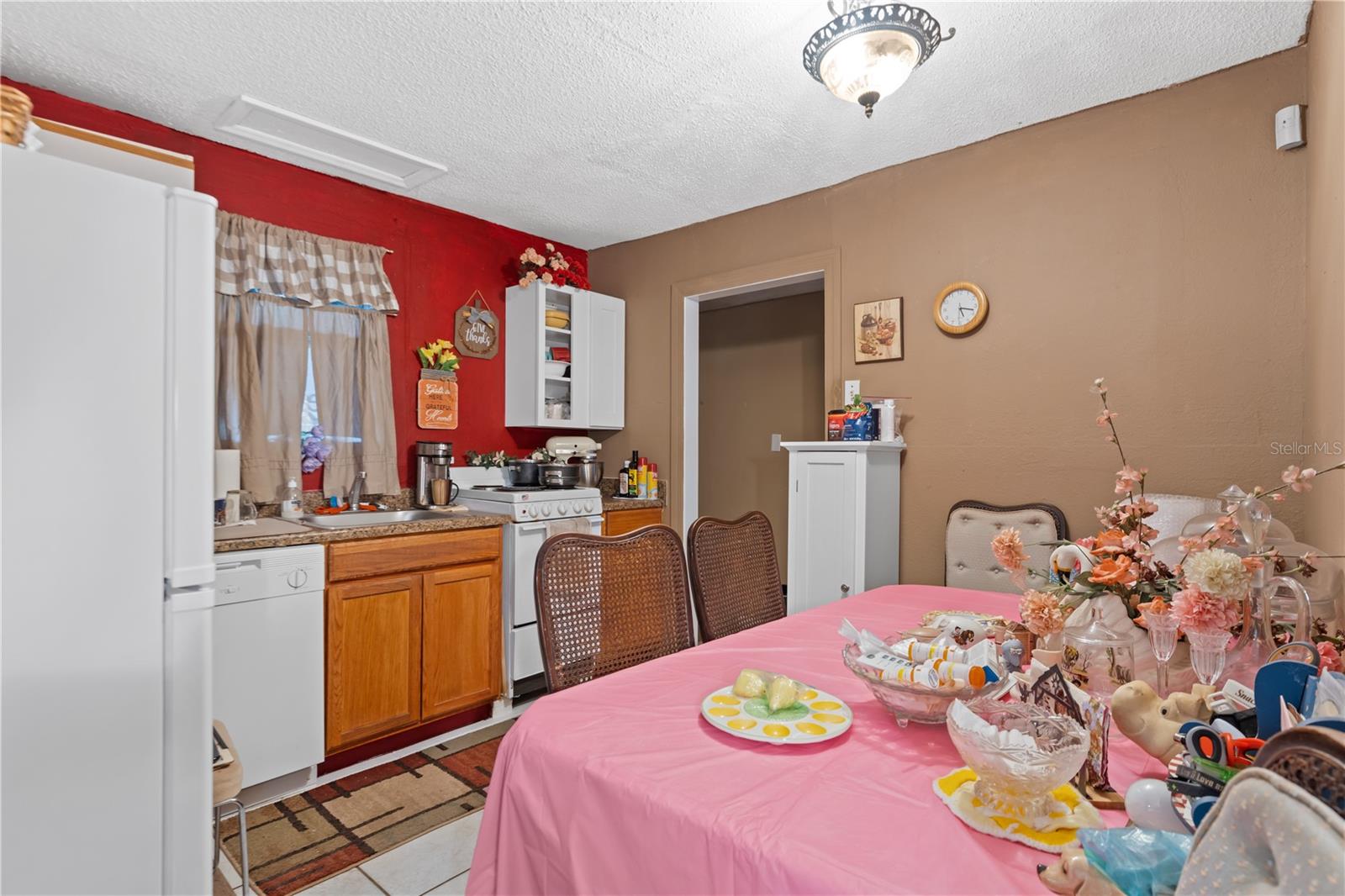 2615 W COMANCHE AVE — photo 30