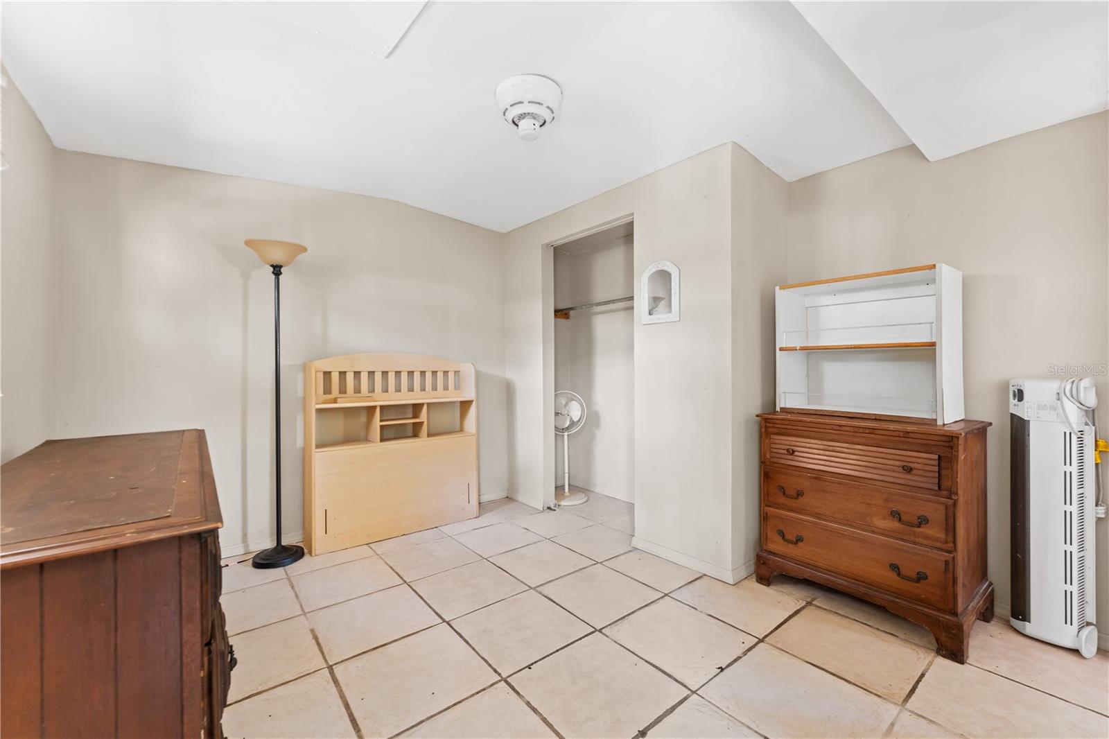 2615 W COMANCHE AVE — photo 42